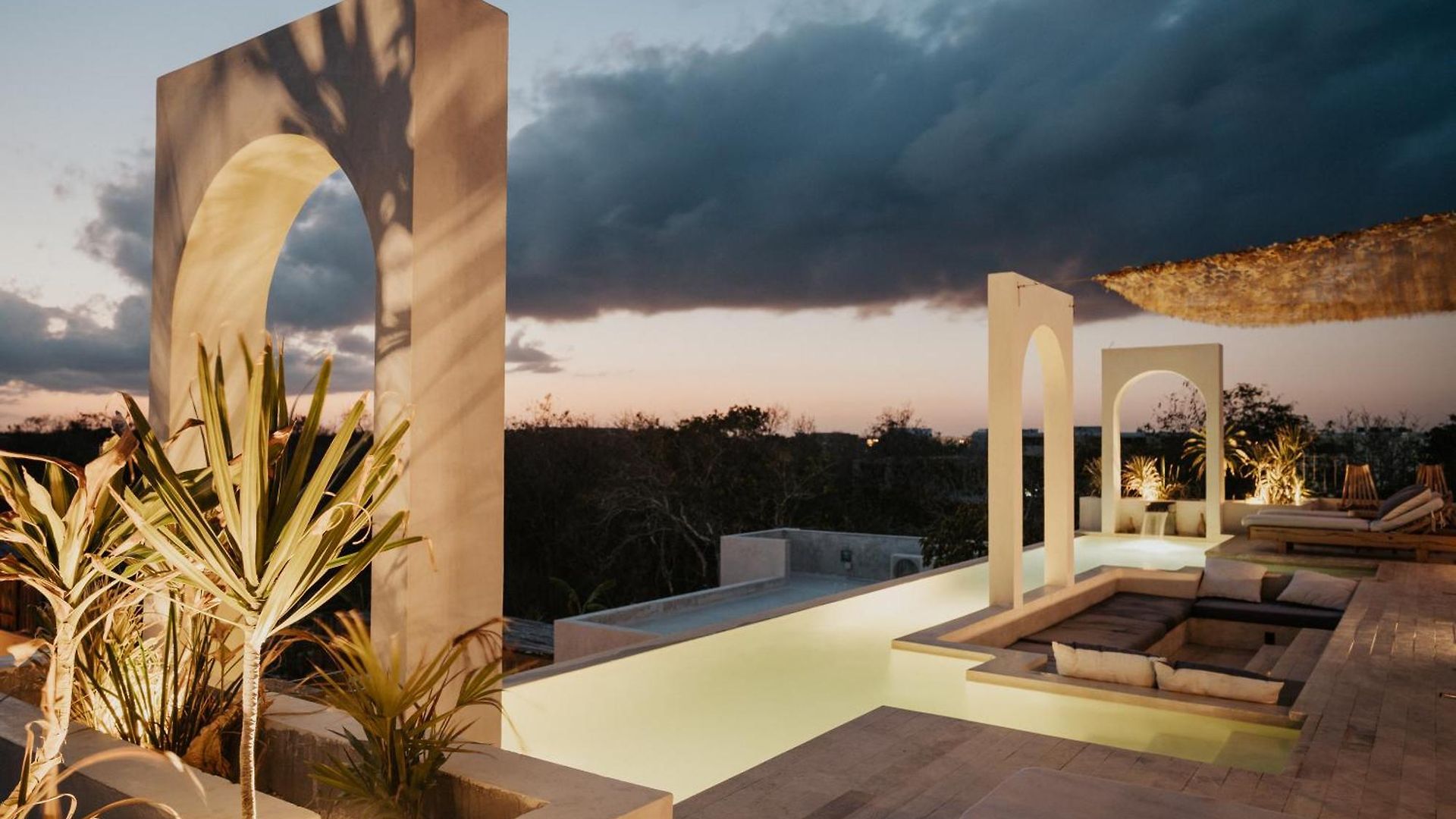 Torana As Seen On Hgtv Tropic Like It S Hot New Hit Show * Tulum