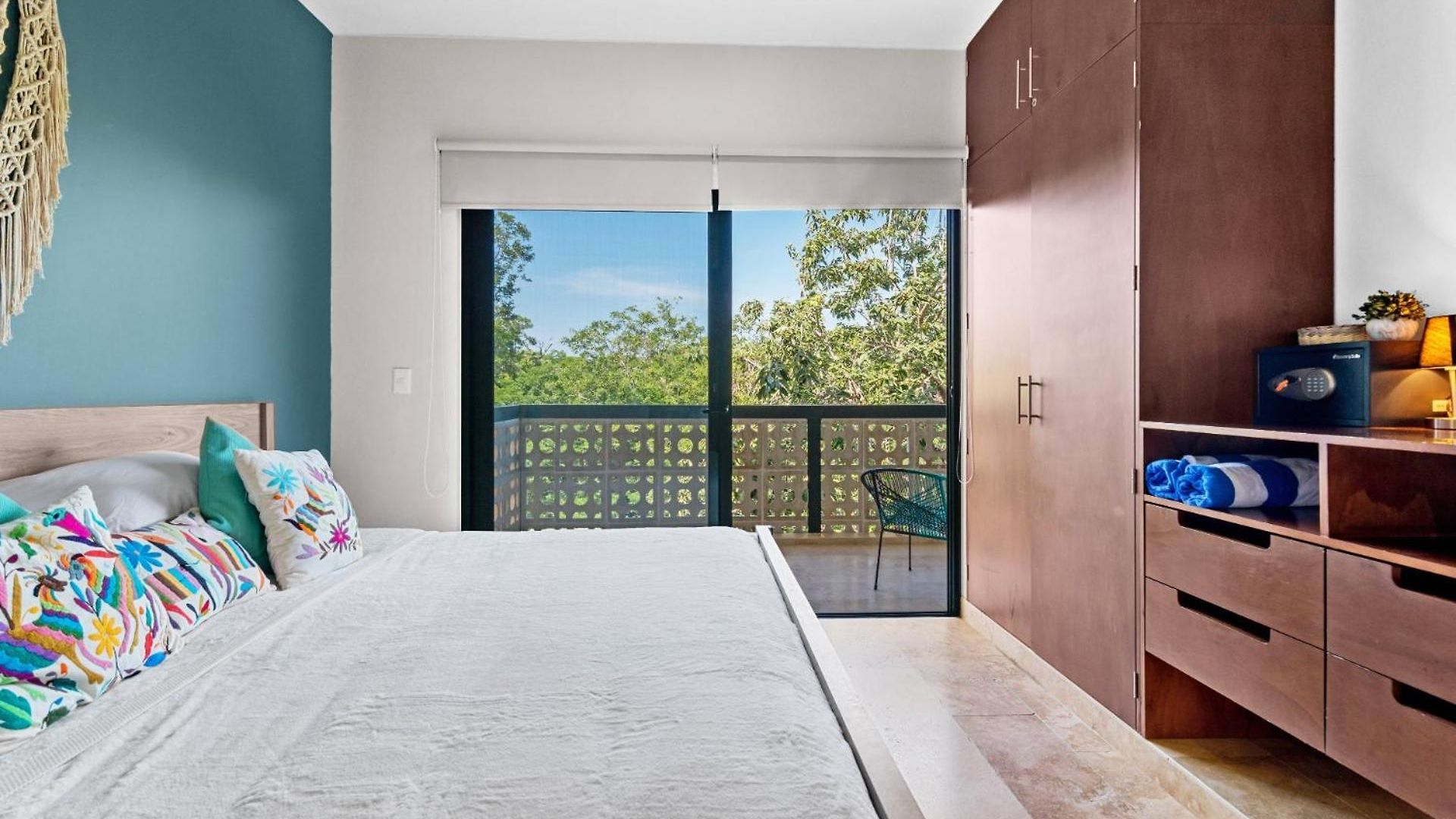 Luxurious Penthouse With Jungle View & Private Pool *