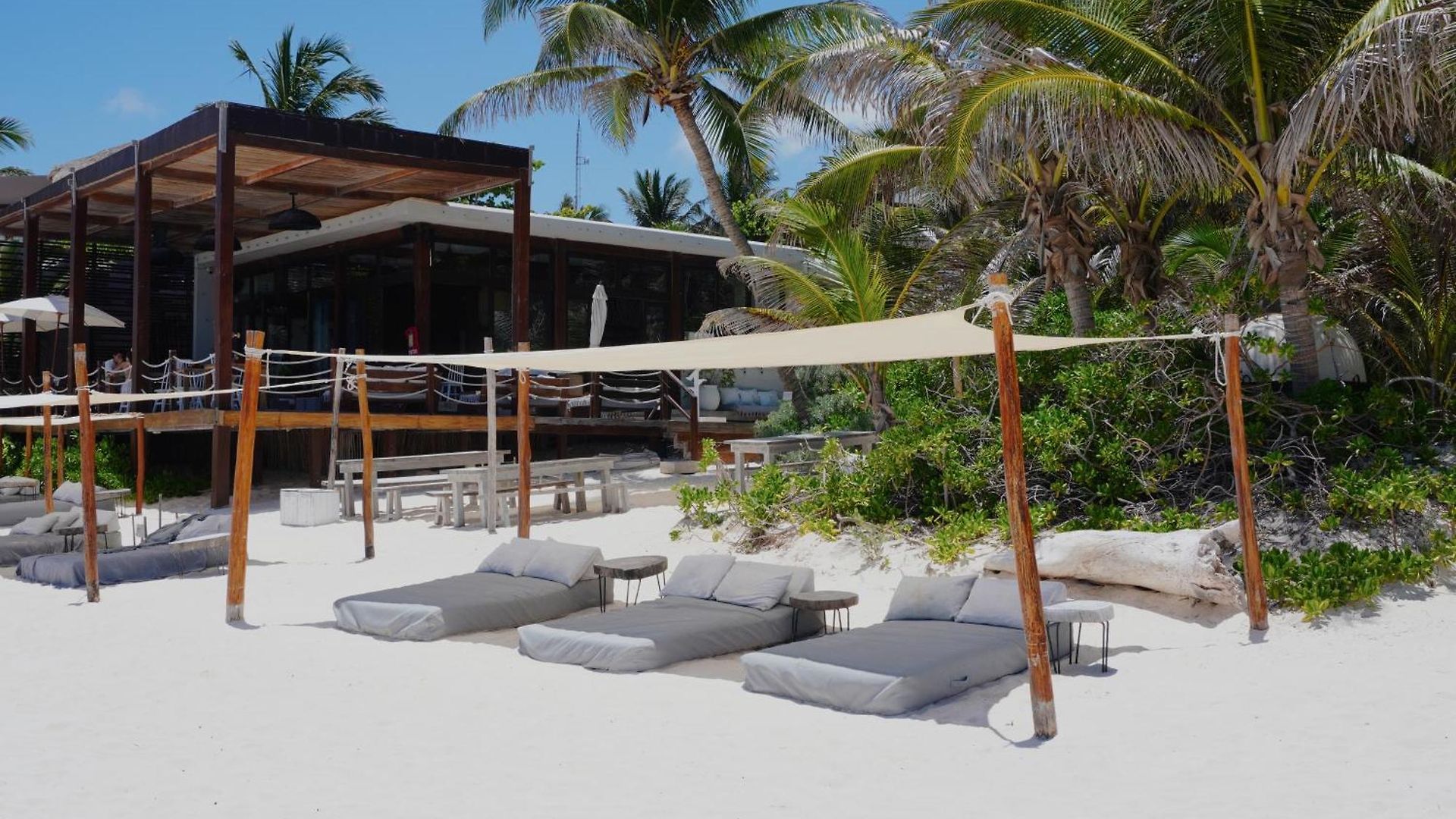 Lula Tulum, A Small Luxury
