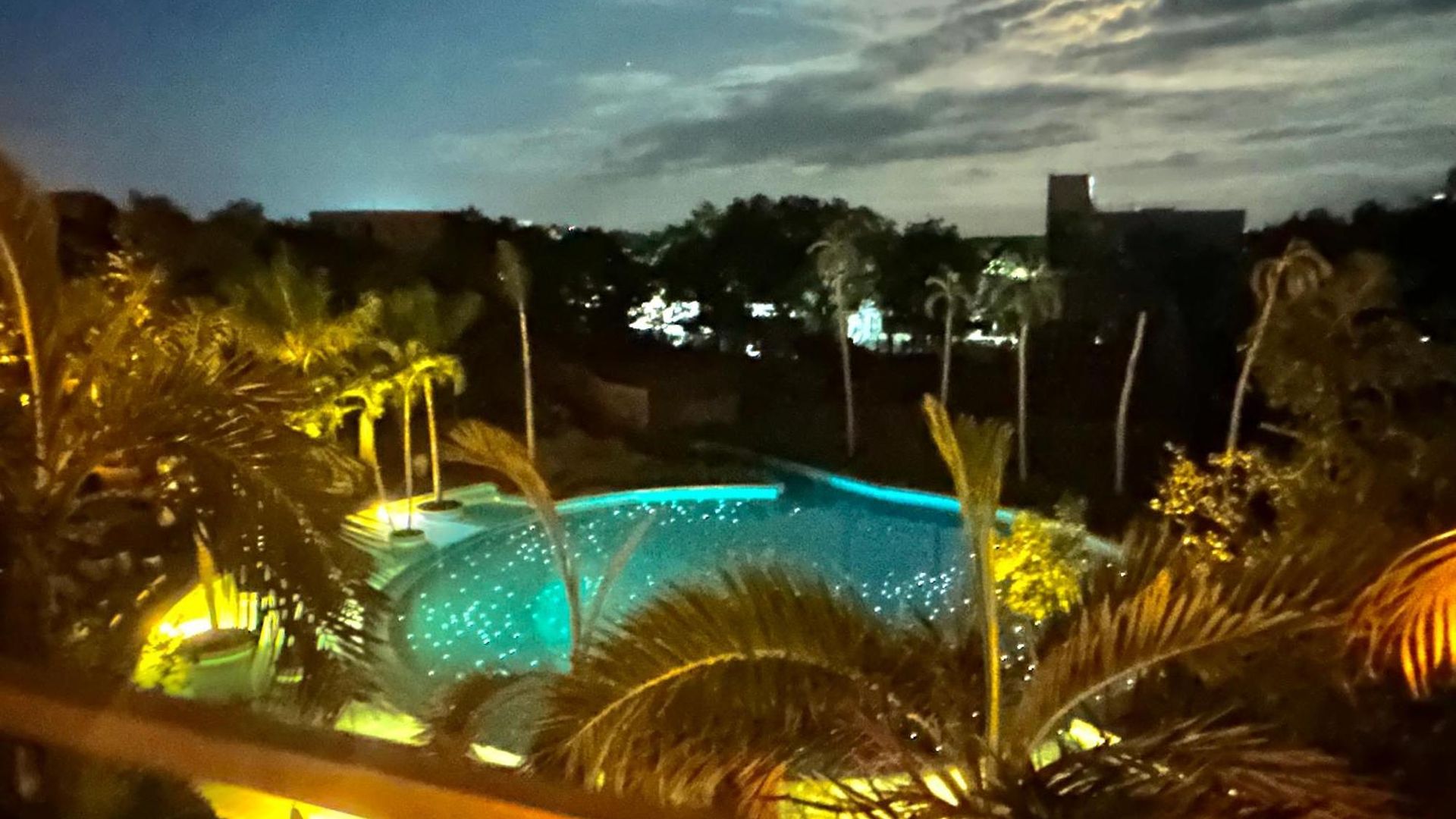Aflora Style Apartment
