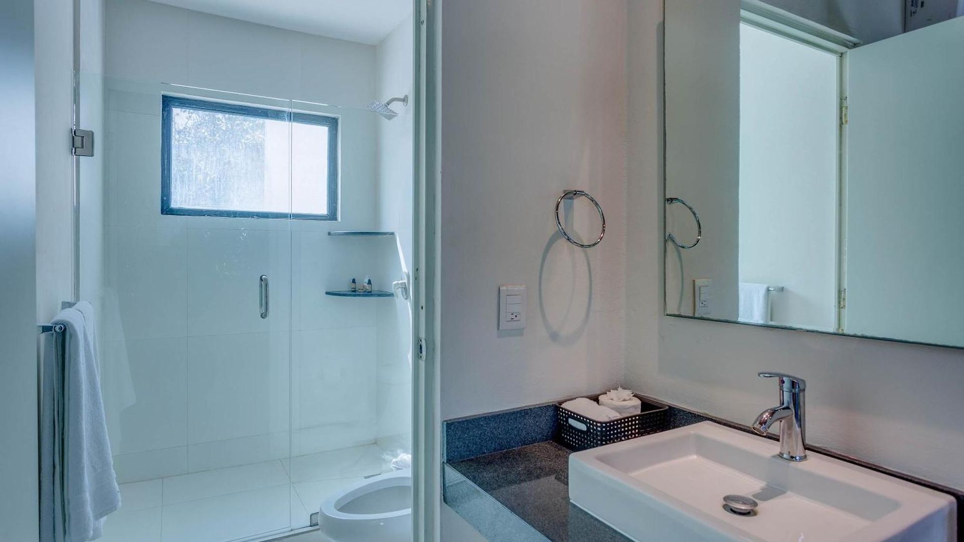 Moderna Yaxiik 19 Hotel