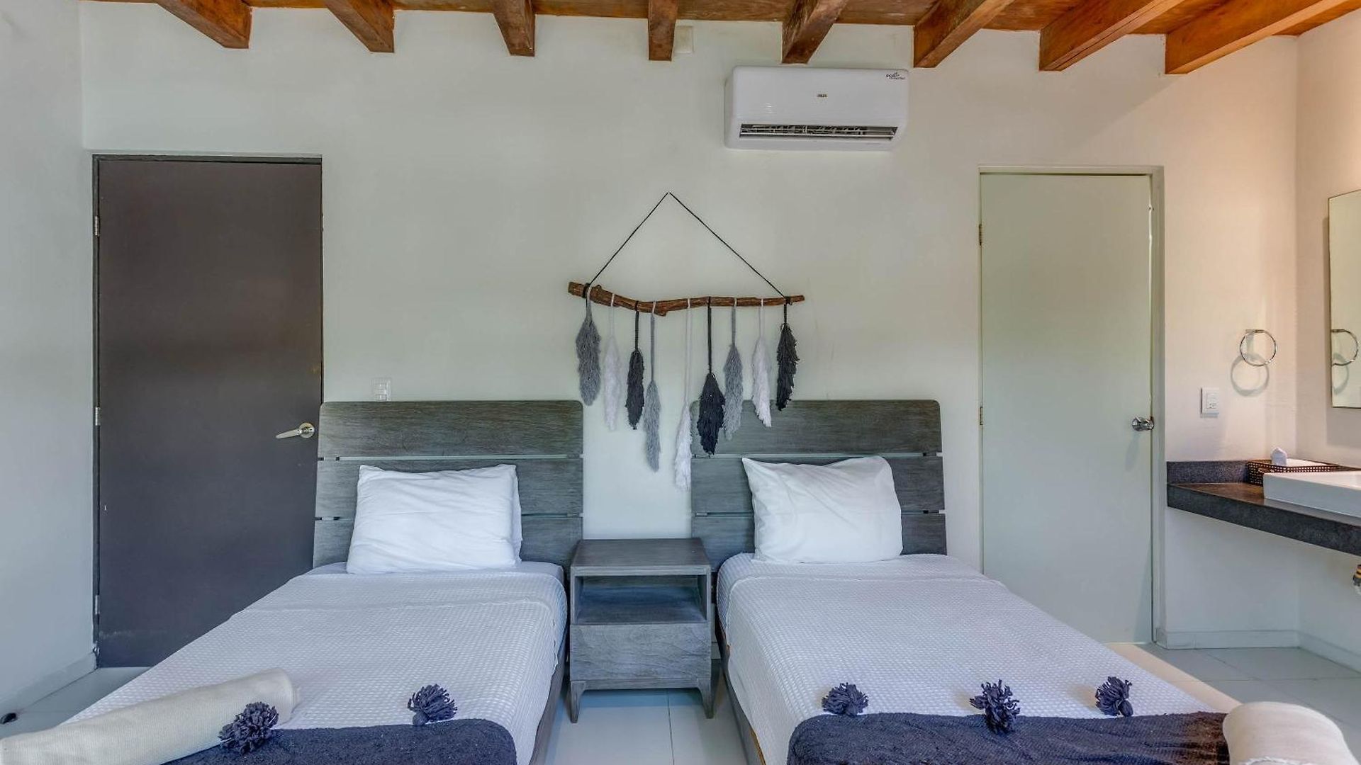 Hotel Moderna Yaxiik 19 Tulum