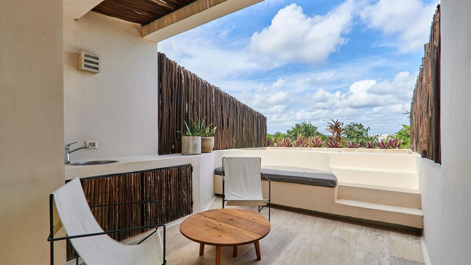 Dhalia - Private Roof With Pool & Club Access