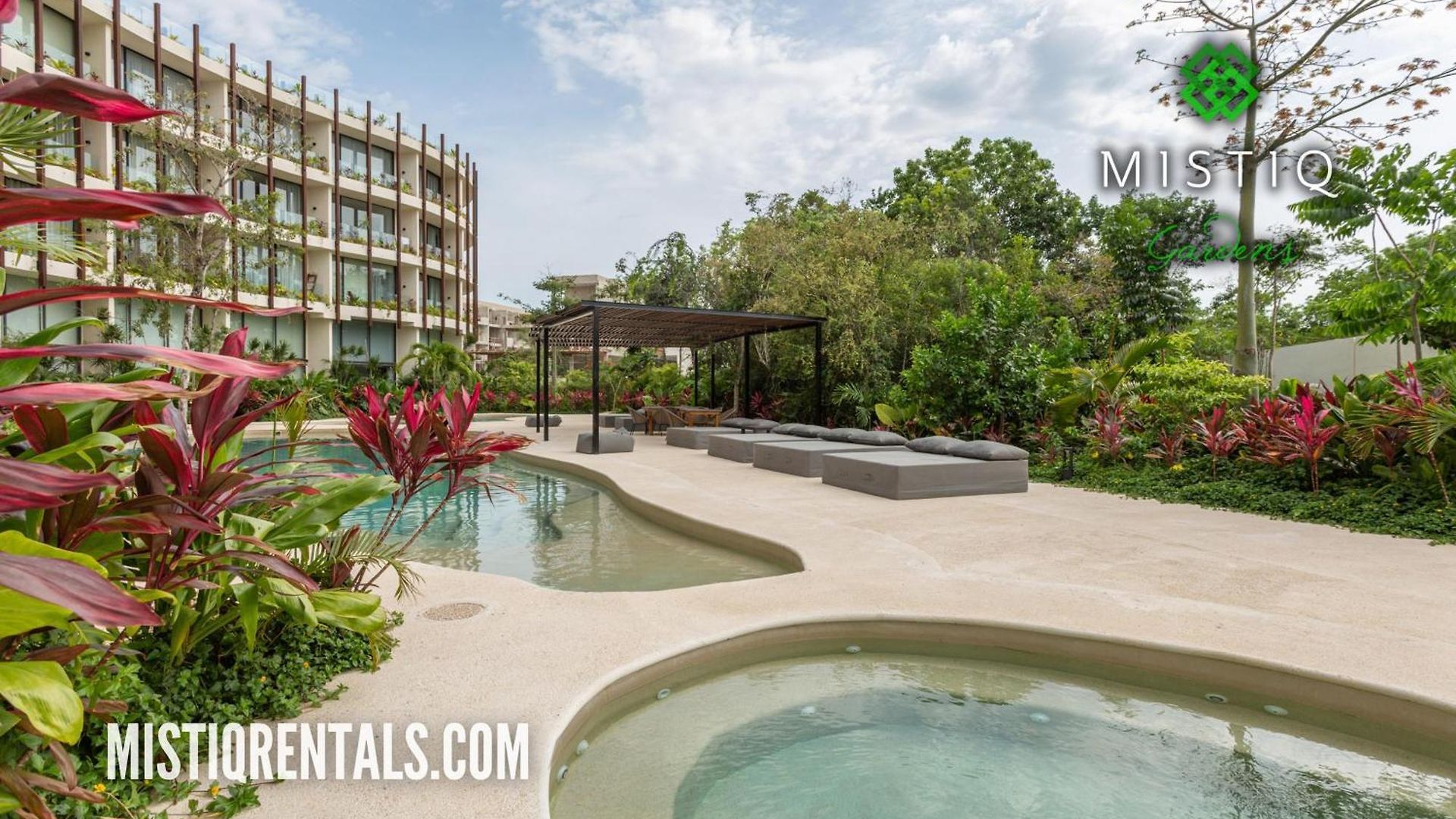 Mistiq Gardens Apartment *