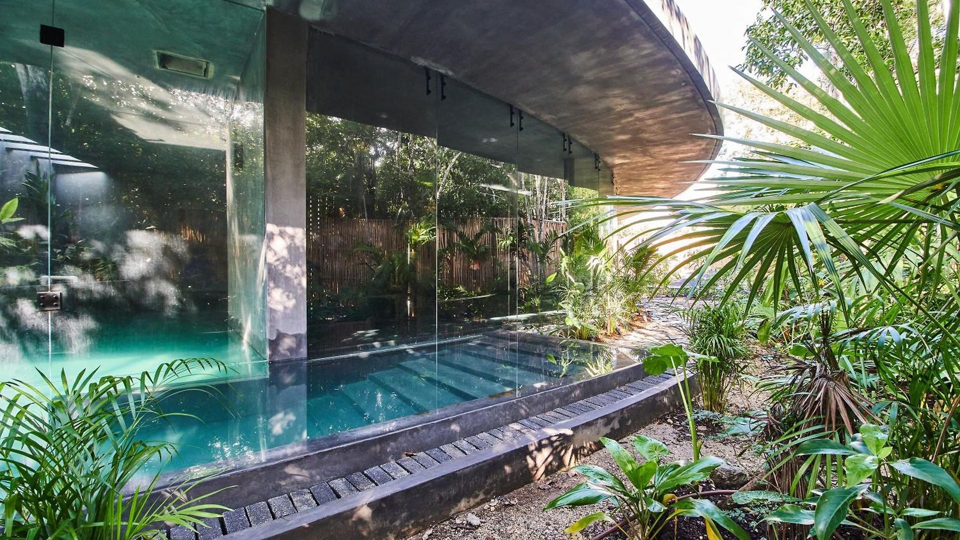 Rotamundos Luxury In Luum Zama