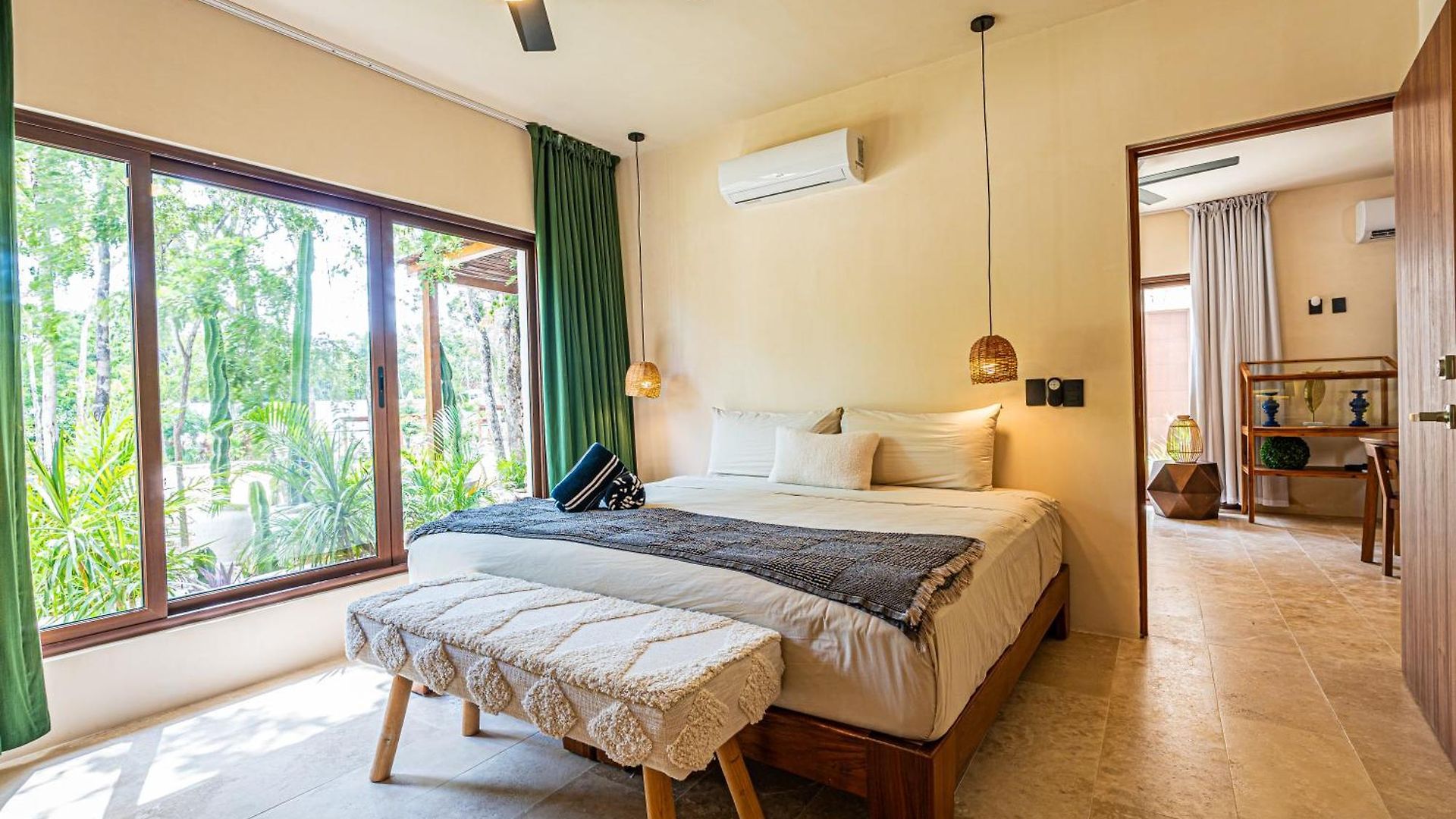 Jungle - Chakra Artbat Villa