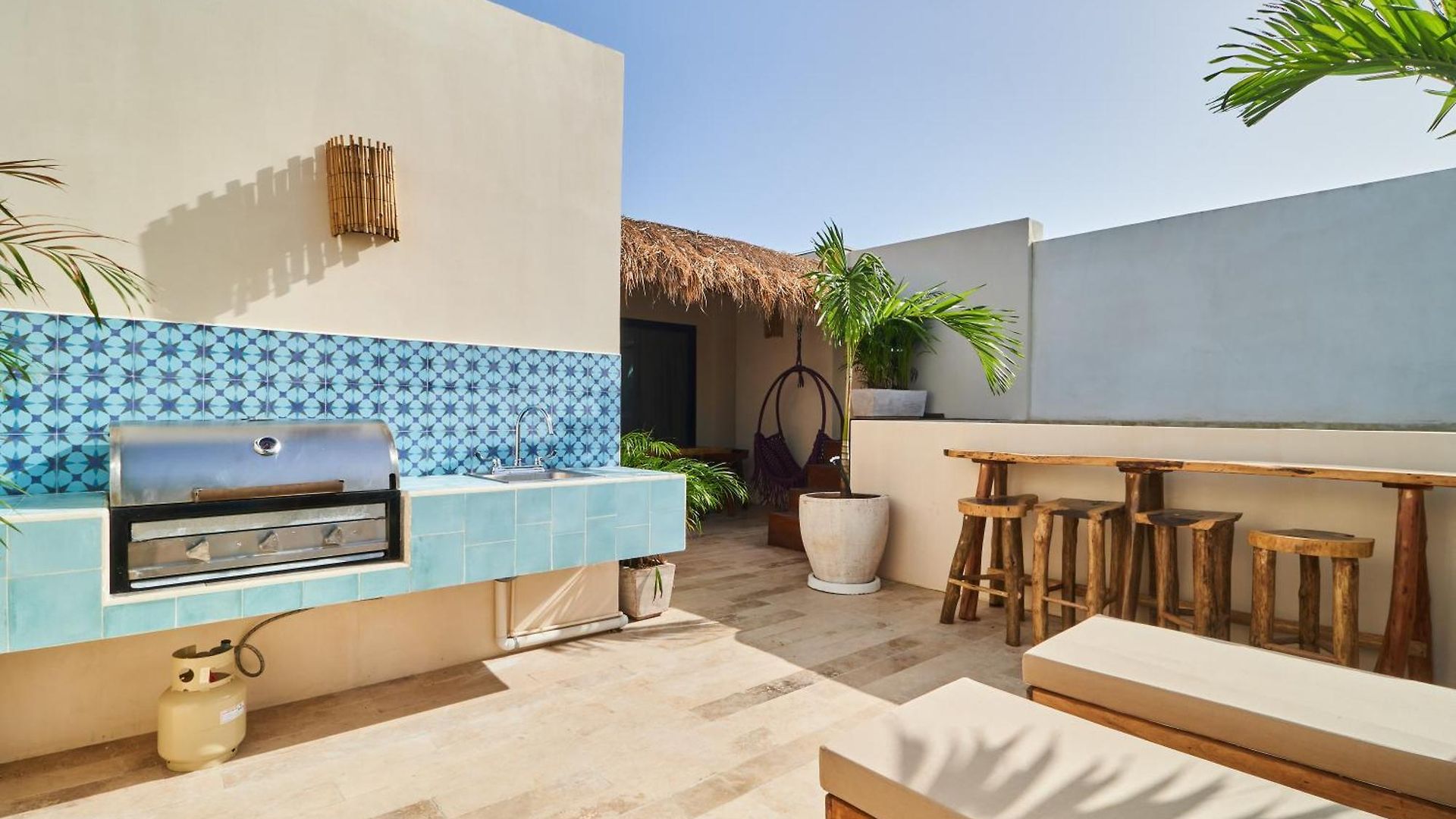 Spacious & Comfy Penthouse Oasis With Plunge Pool Apartment *