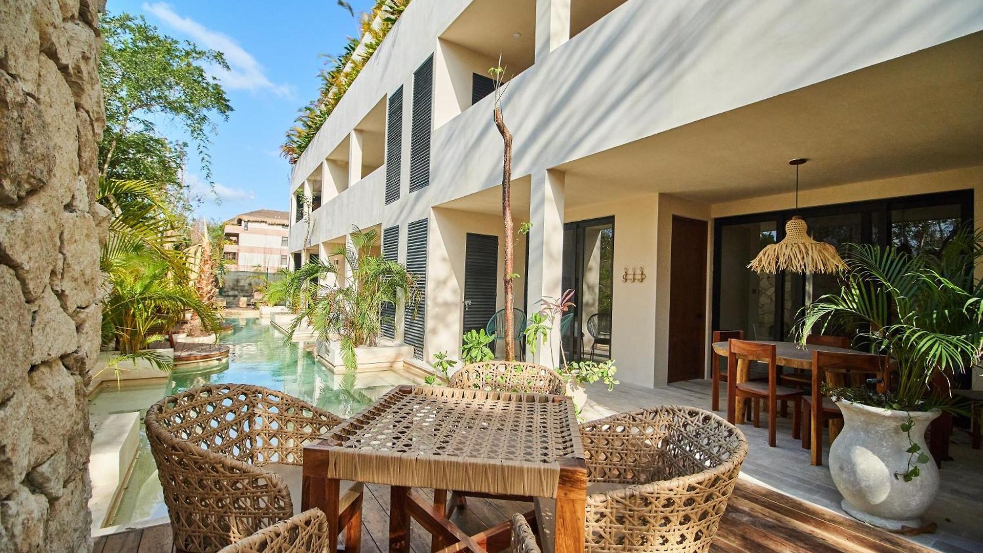 Apartment Spacious & Comfy Penthouse Oasis With Plunge Pool *