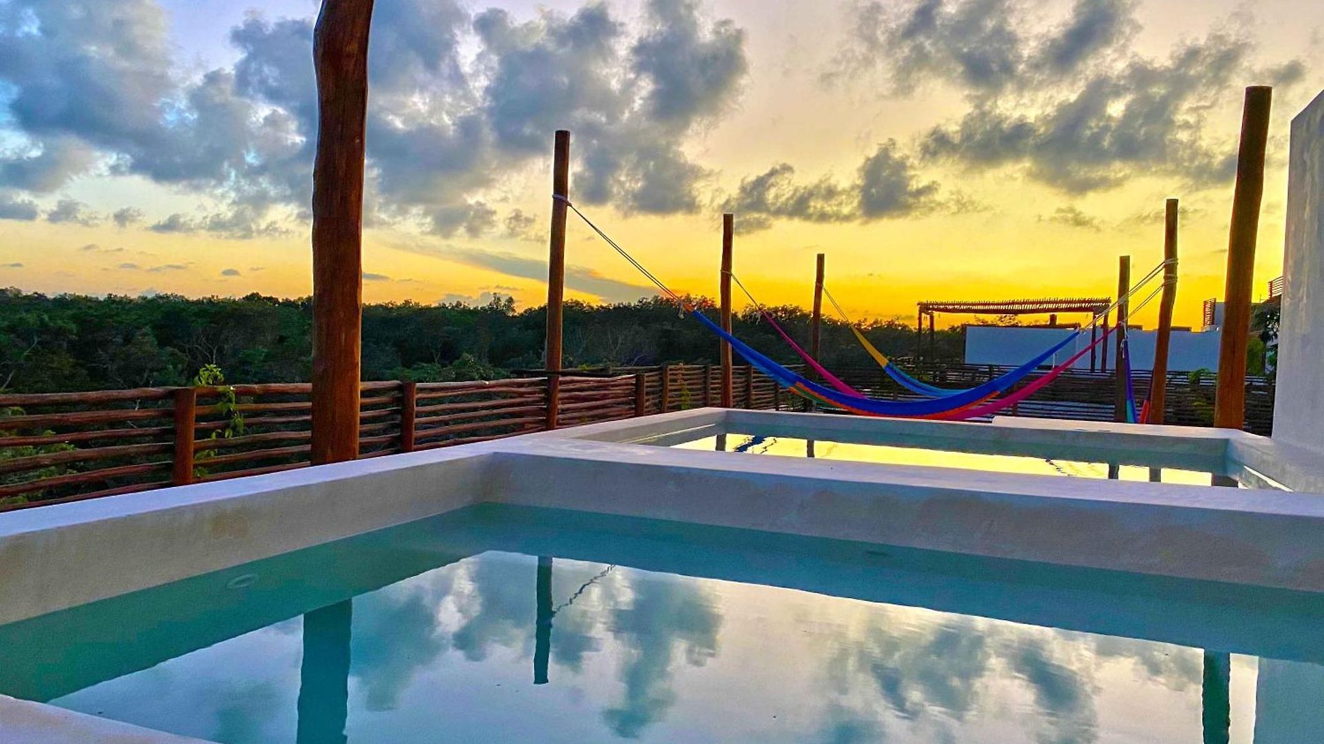 Apartment Relax Family Friendly In The In The Jungle - Pools & Cenotes *