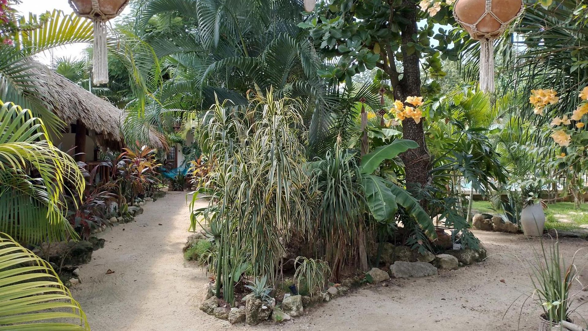 Inn Zamunda Garden View Tulum