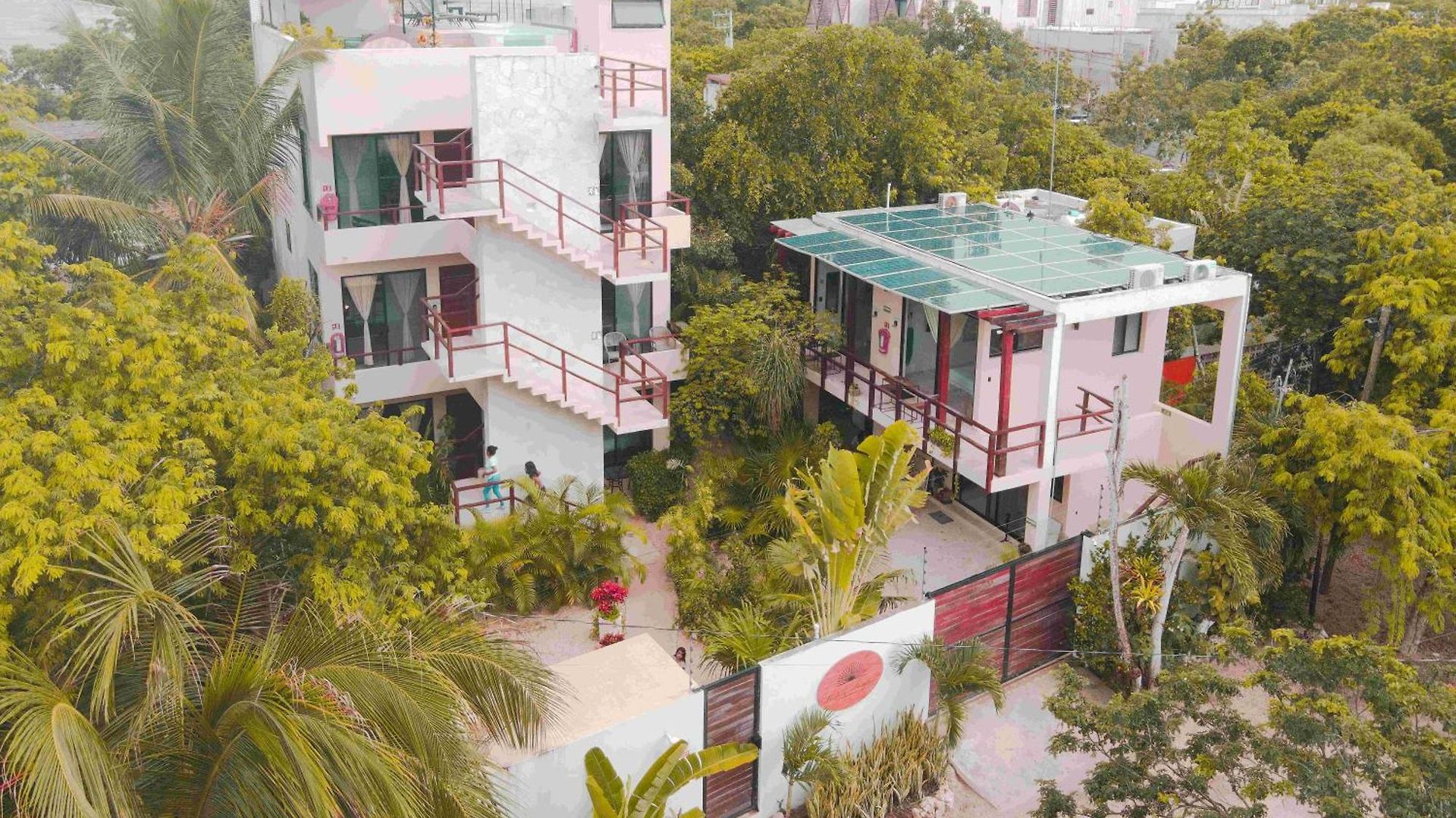Aparthotel Naats Amigos 3*