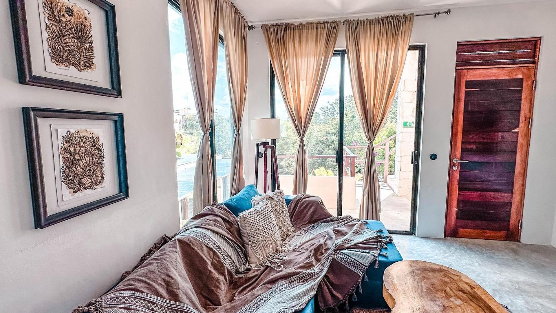 Naats Amigos Aparthotel