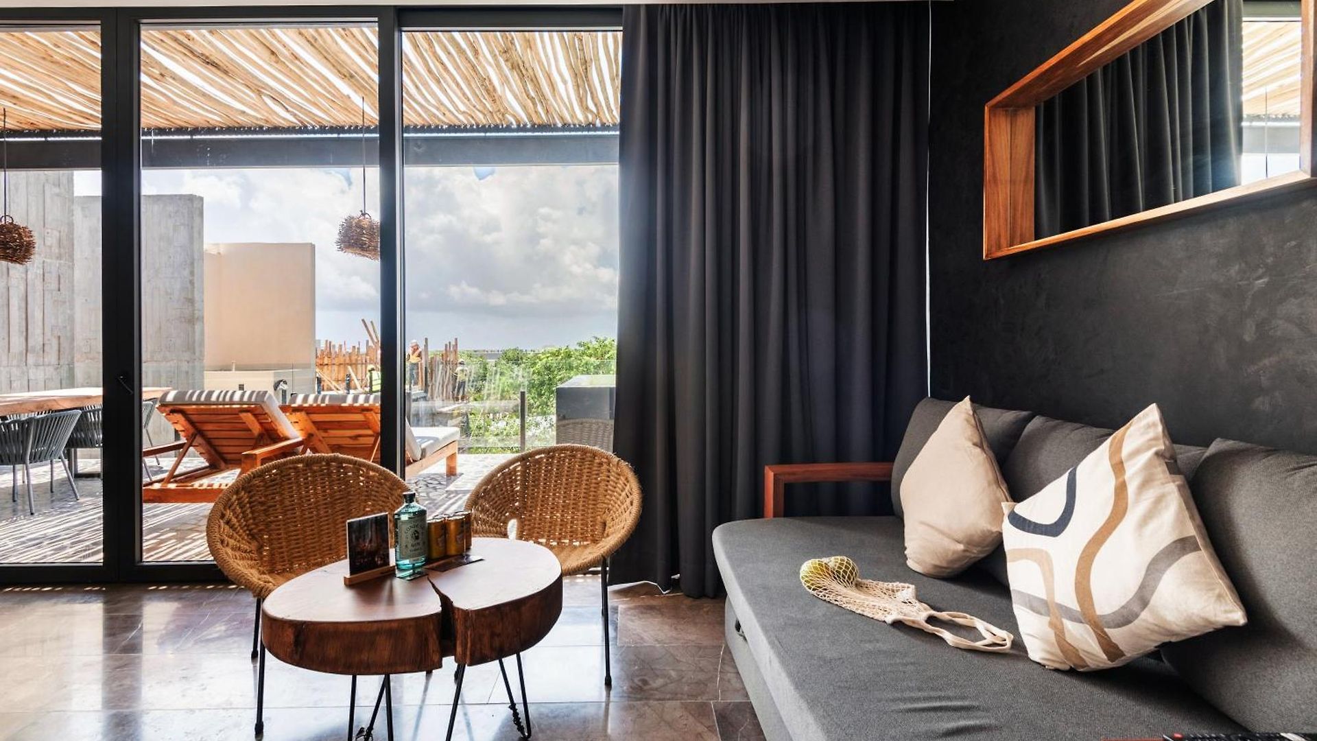 Iik Luxury Penthouses By Spot Apartment