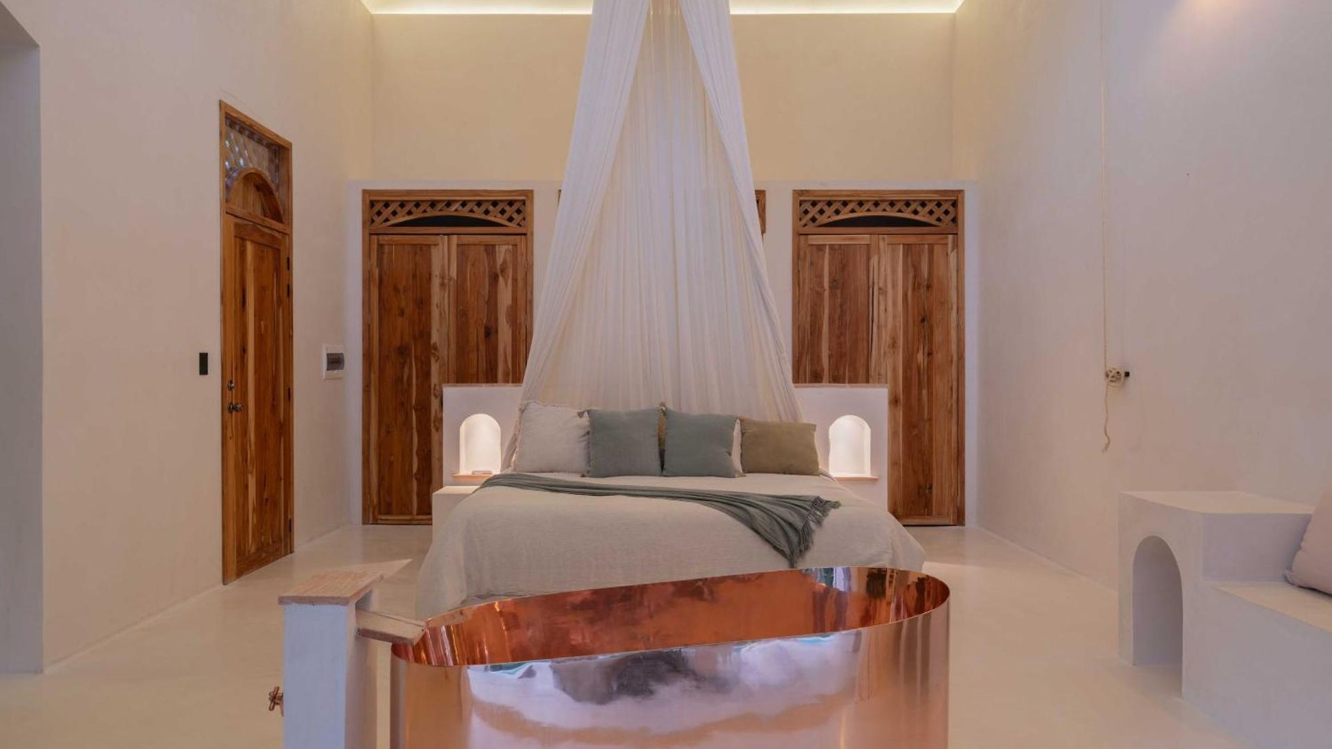 Anat Tantric Boutique 5*