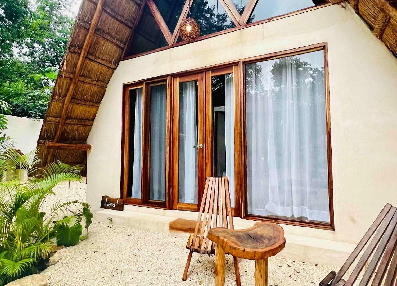 Tzunum Jade Lodge *