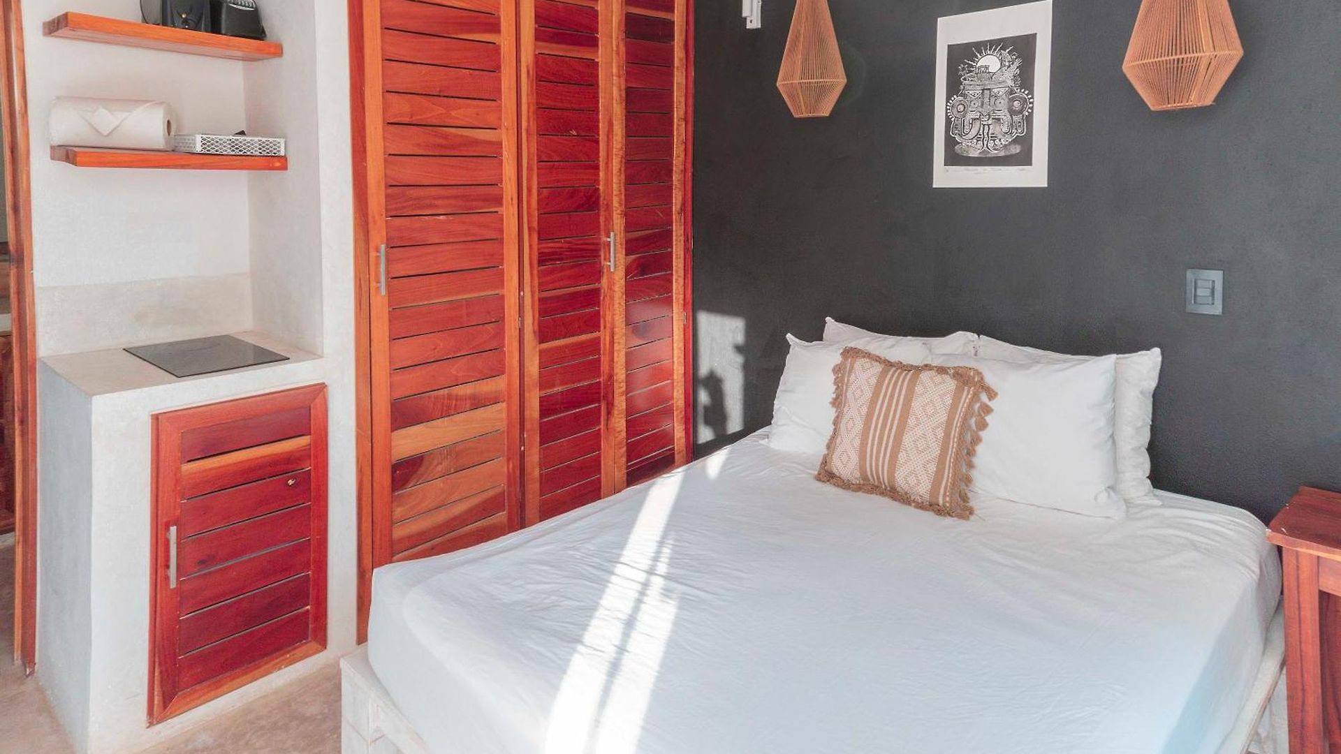 Naats Amigos Tulum