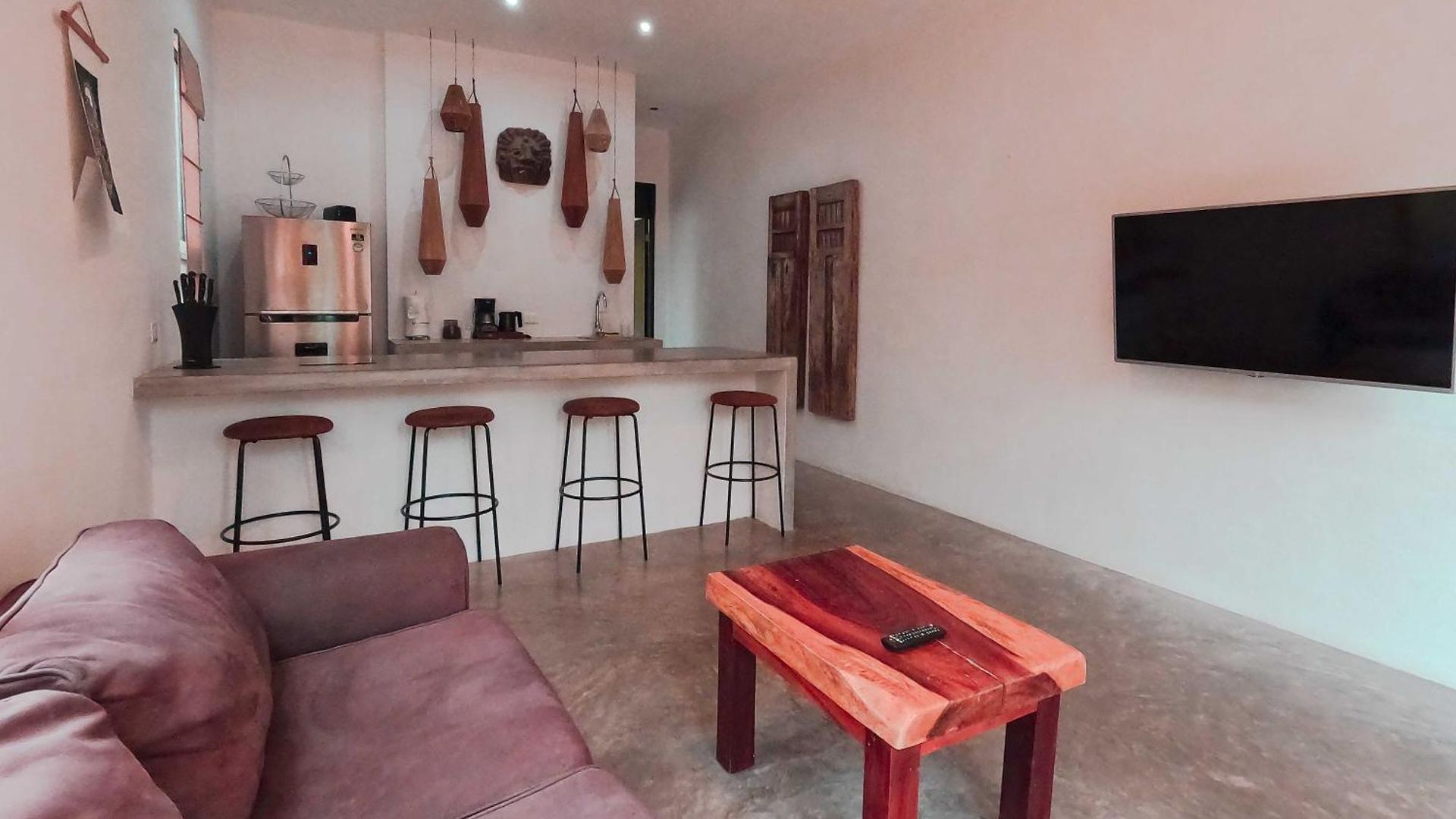 Naats Amigos Aparthotel 3*