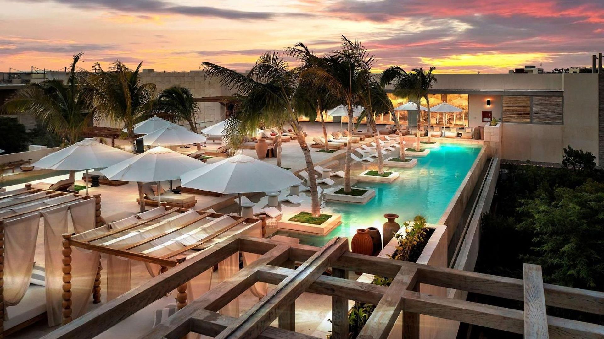 Motto By Hilton 4*