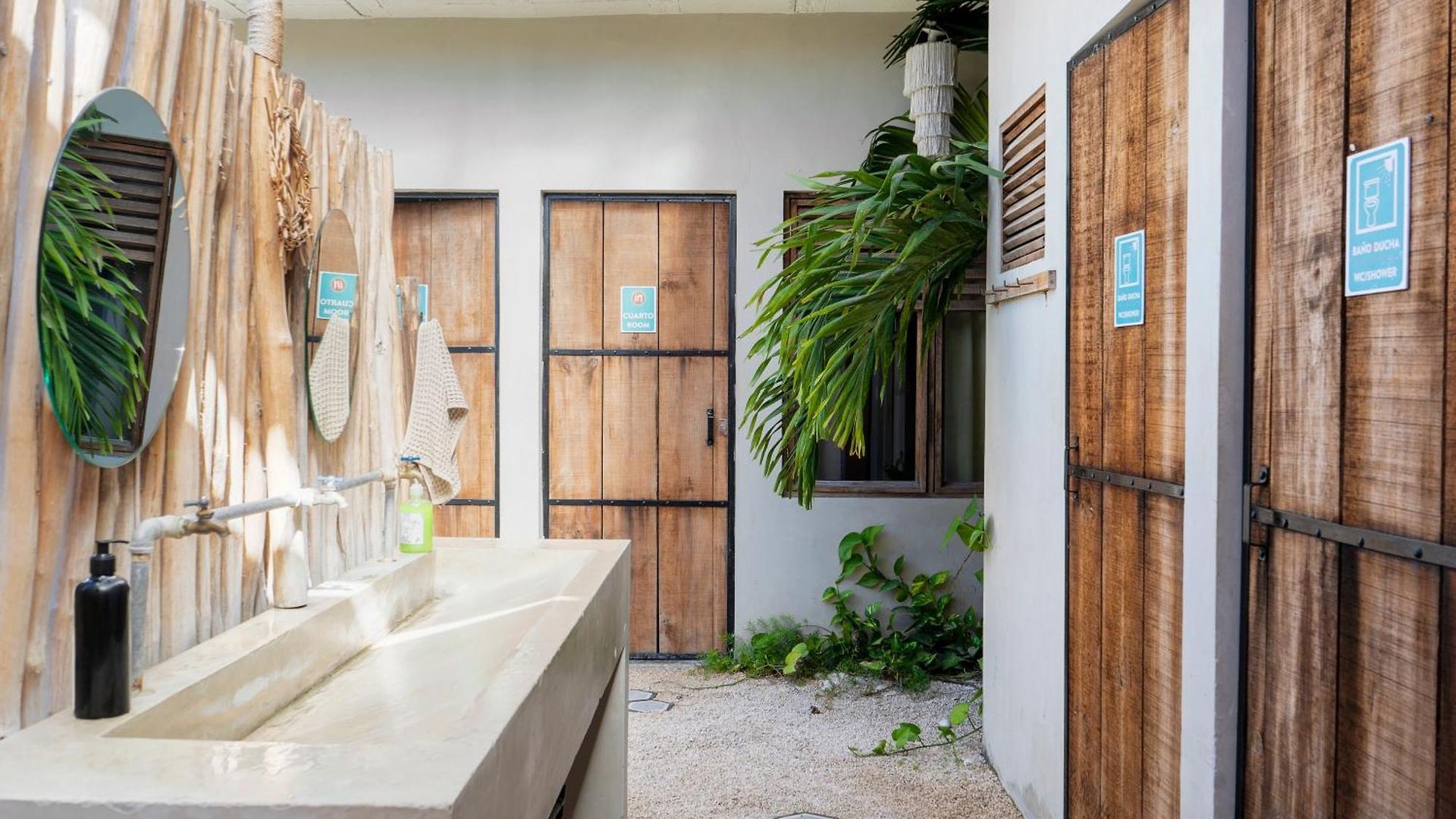 Dona Lucha Hostel