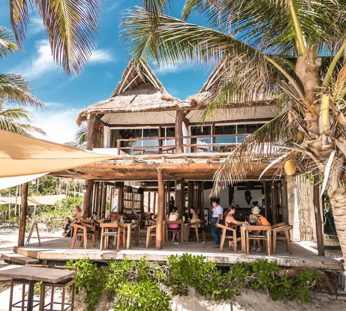 Niken Beachfront Hotel