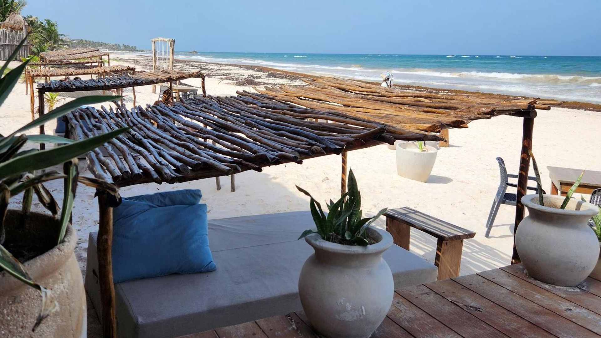 Pal Mar Glamtainer Hotel