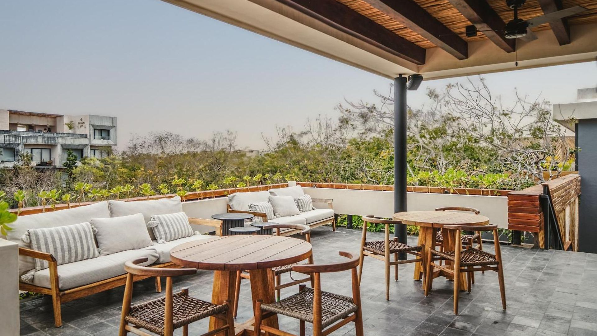 Tropical Oasis With Plunge Pool & Peaceful Garden - Mira Luna 131c Apartamento