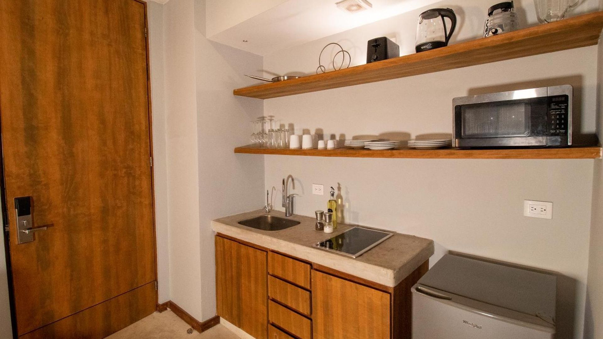 Hotel Una Luna Confortable Studio-adults Only 4*