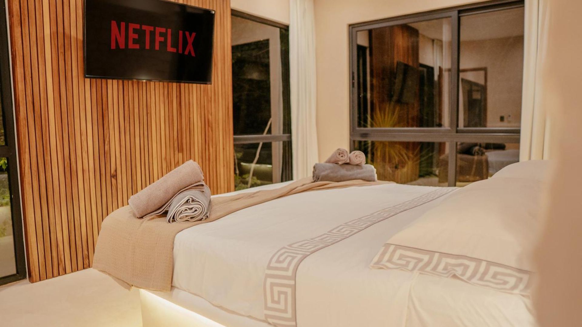 Luxury Large Villa/2 Pools/ Jacuzzi/rooftop/cenote View * Tulum
