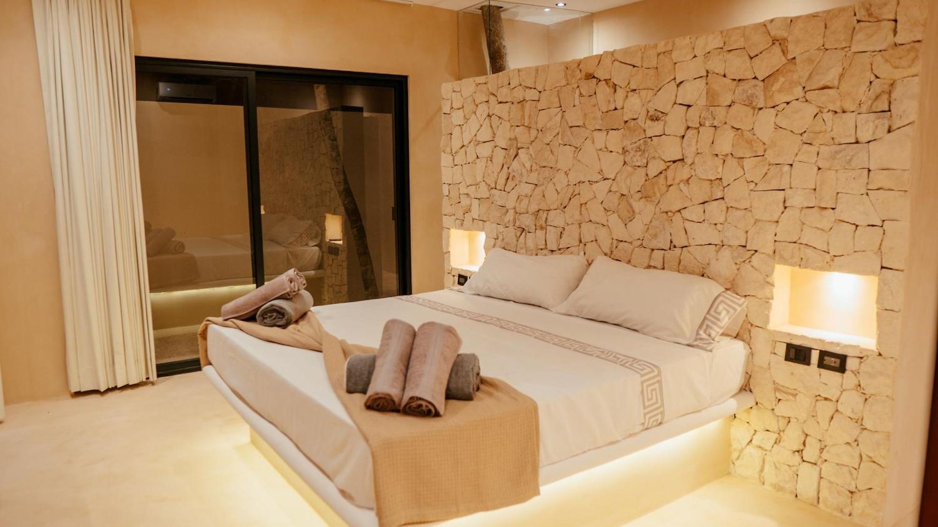 Luxury Large Villa/2 Pools/ Jacuzzi/rooftop/cenote View *