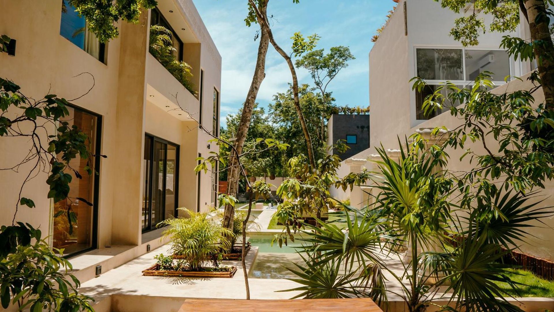 Luxury Large Villa/2 Pools/ Jacuzzi/rooftop/cenote View Tulum