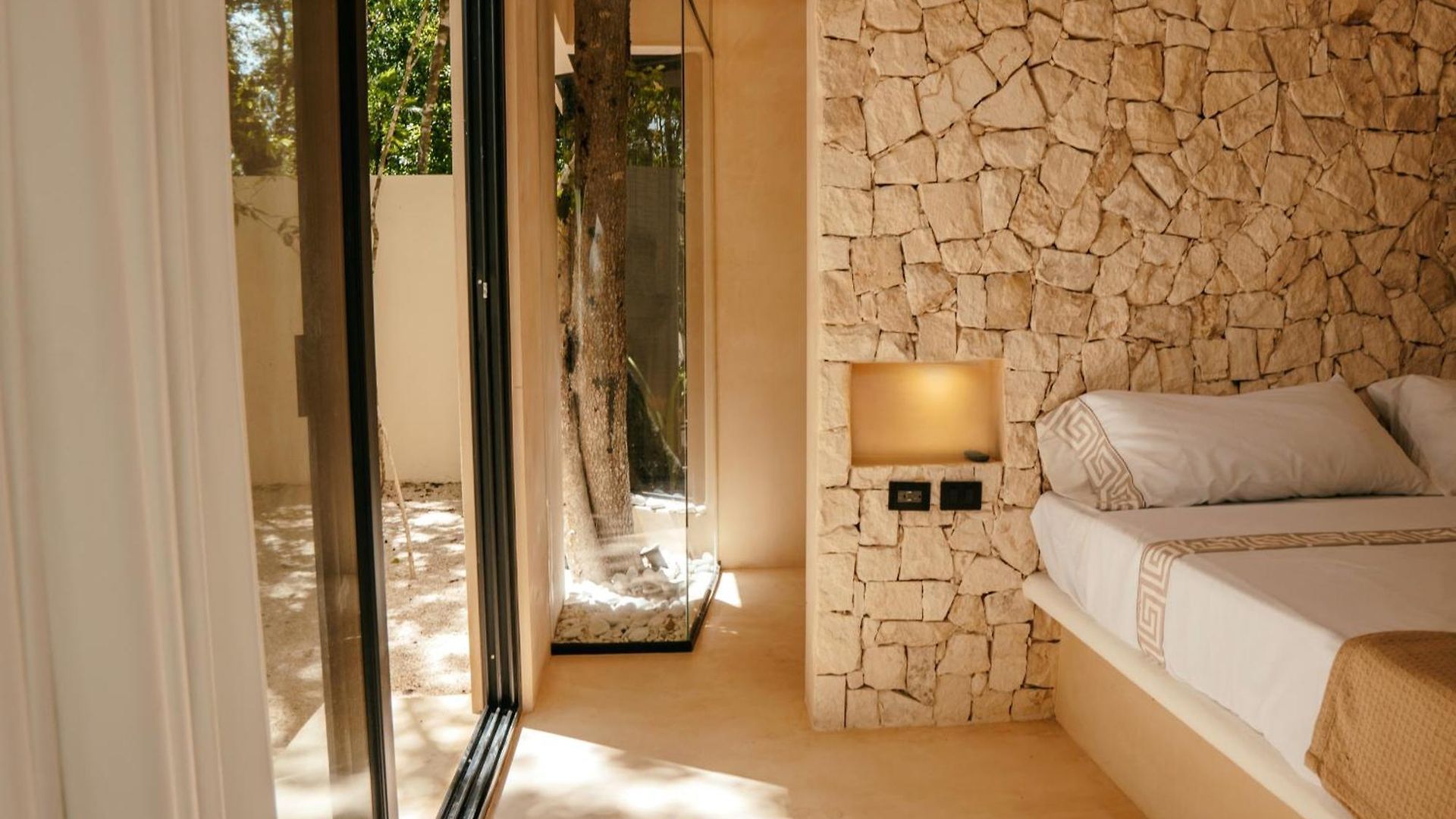 Luxury Large Villa/2 Pools/ Jacuzzi/rooftop/cenote View Tulum