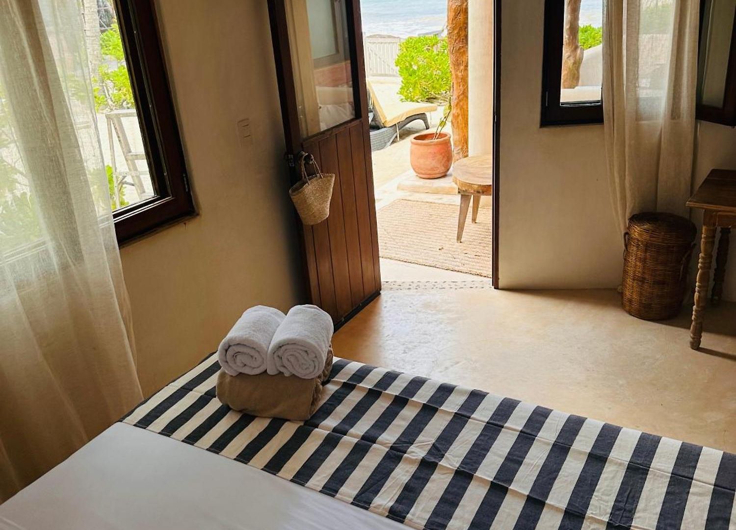 La Conchita (adults Only) 4*
