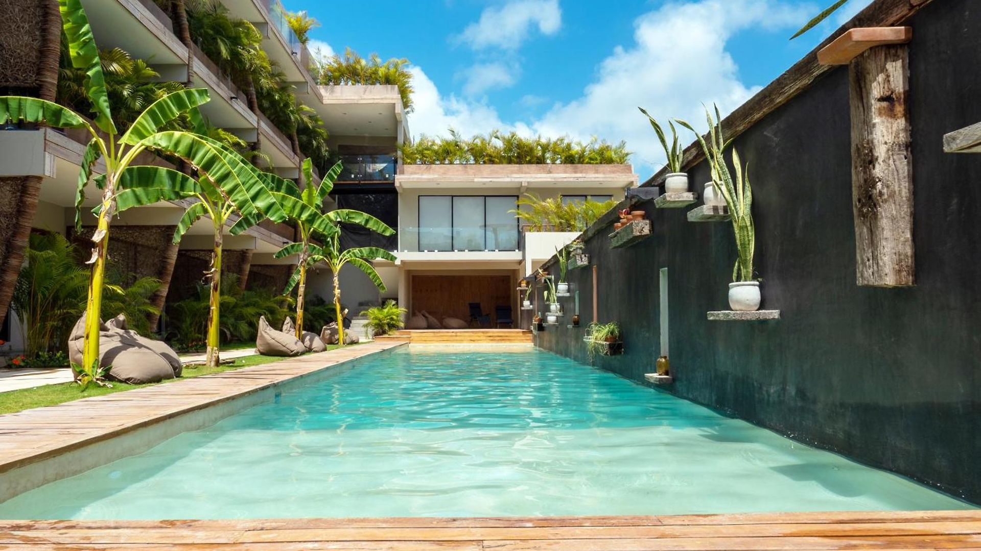 Xamira Luxury *