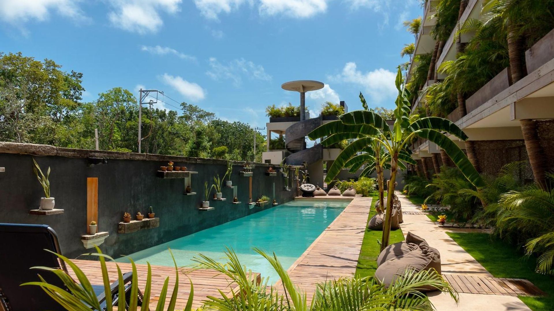 Xamira Luxury Hotel *
