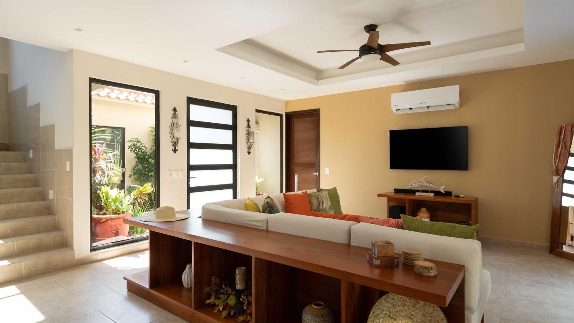 Stunning For 10-cabana-private Pool-parking