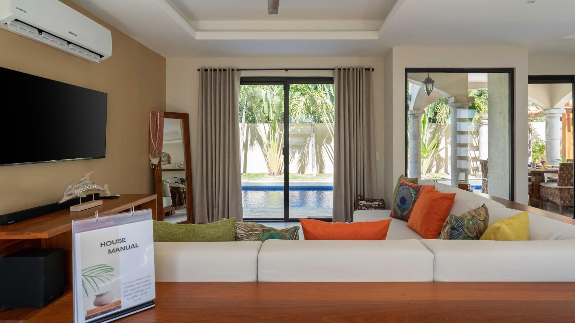 Stunning For 10-cabana-private Pool-parking *