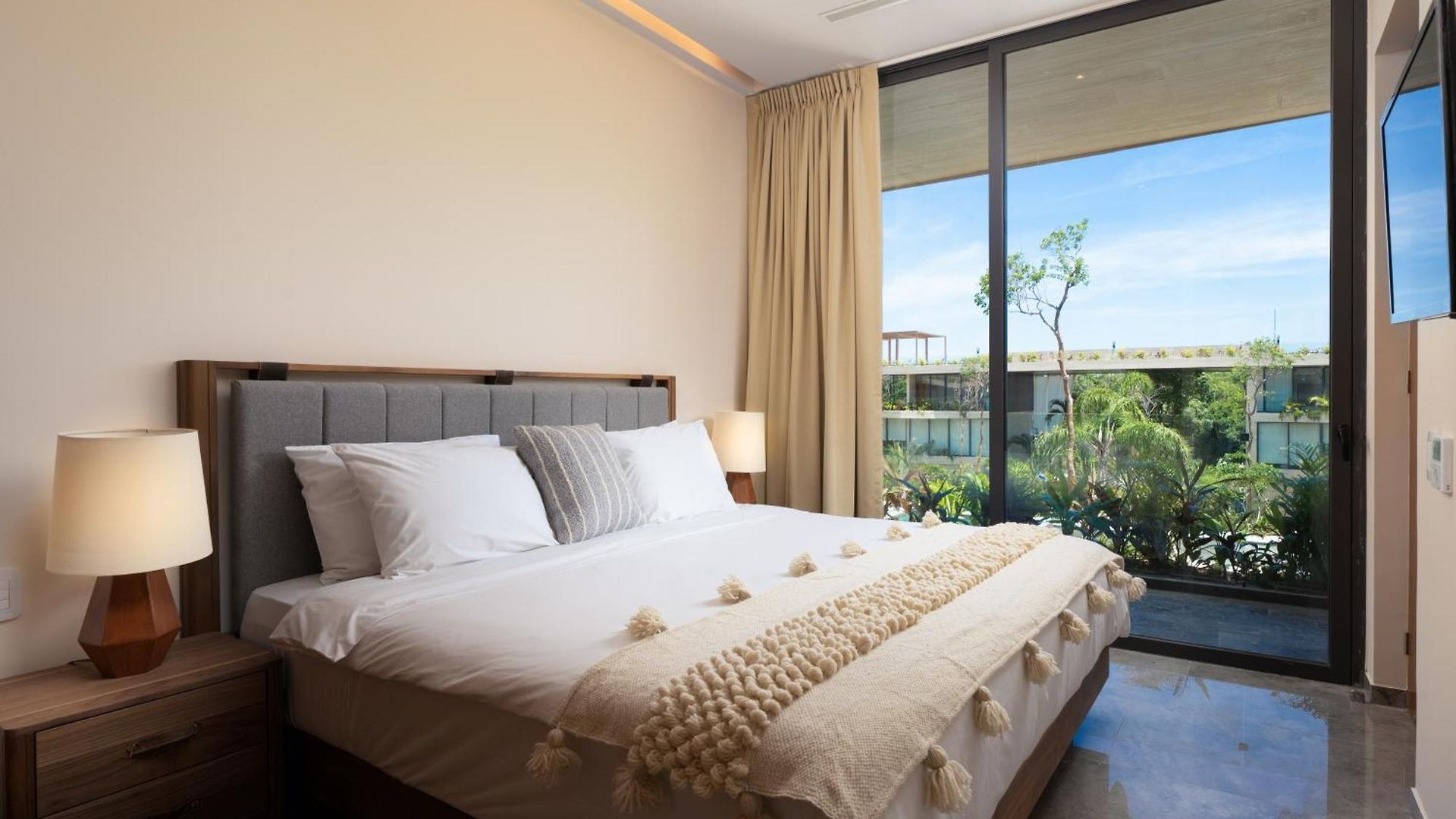 Mistiq Tulum