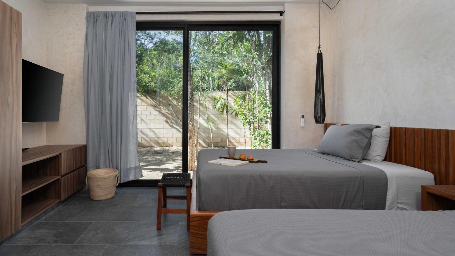 Twelve O'clock - Luxury Villa *