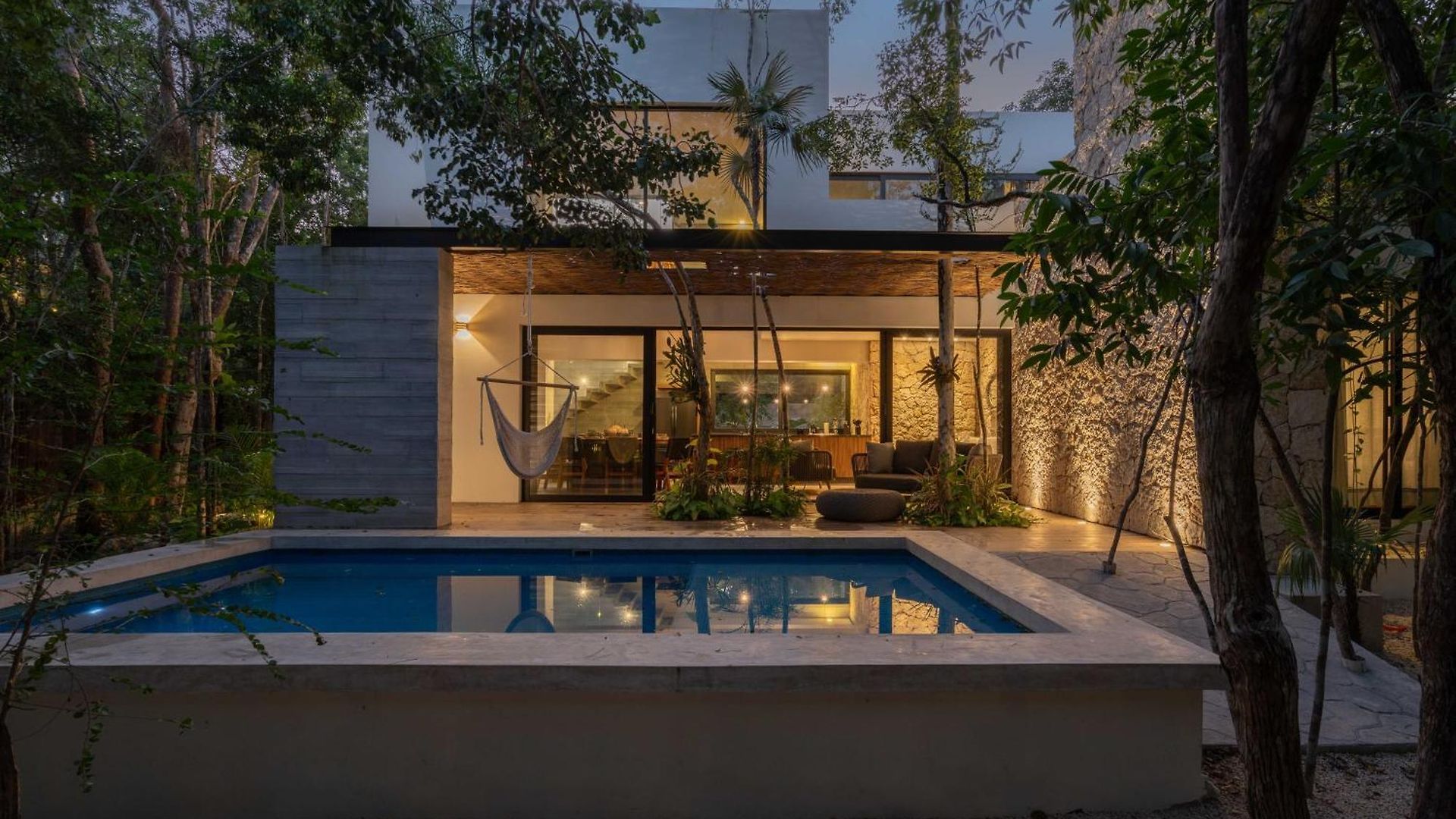 Twelve O'clock - Luxury Villa *