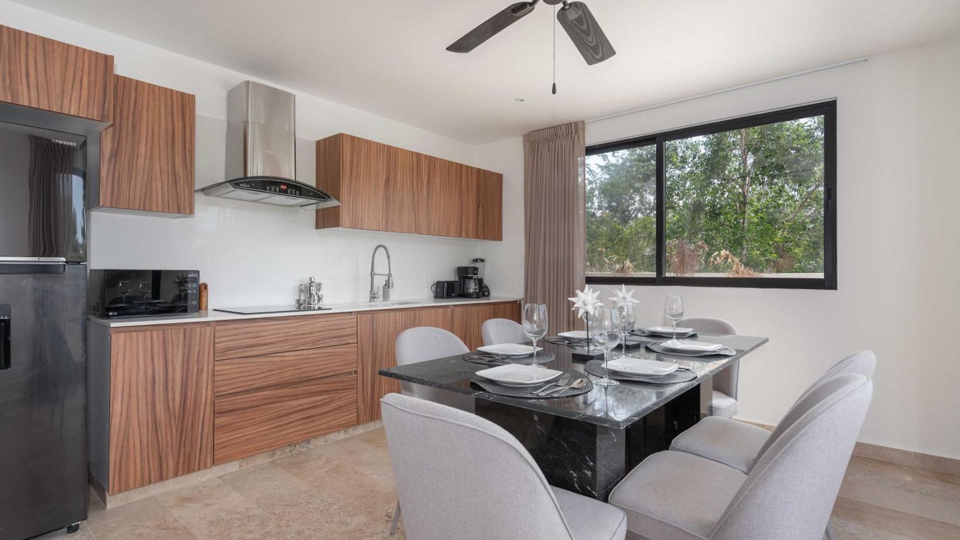 2bd With Rooftop Pool Near