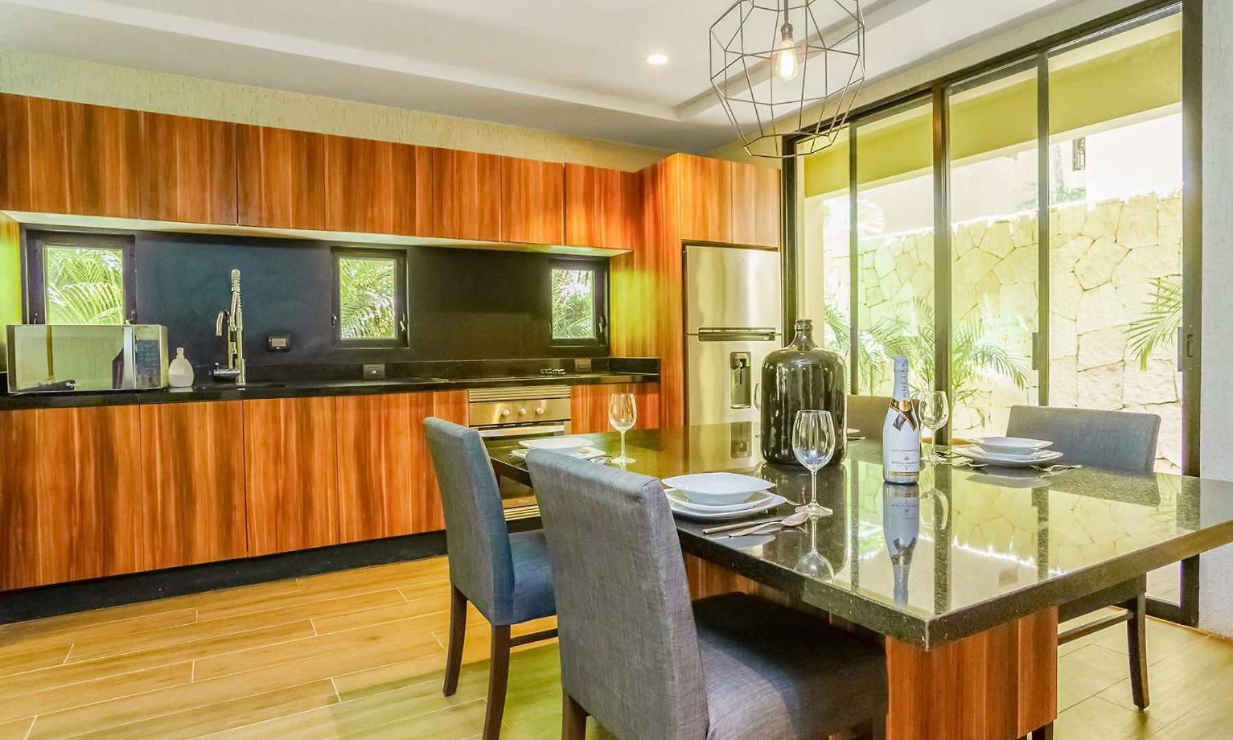 Luxurious Oasis Jacuzzi With Art Gallery And Pool Apartment Tulum