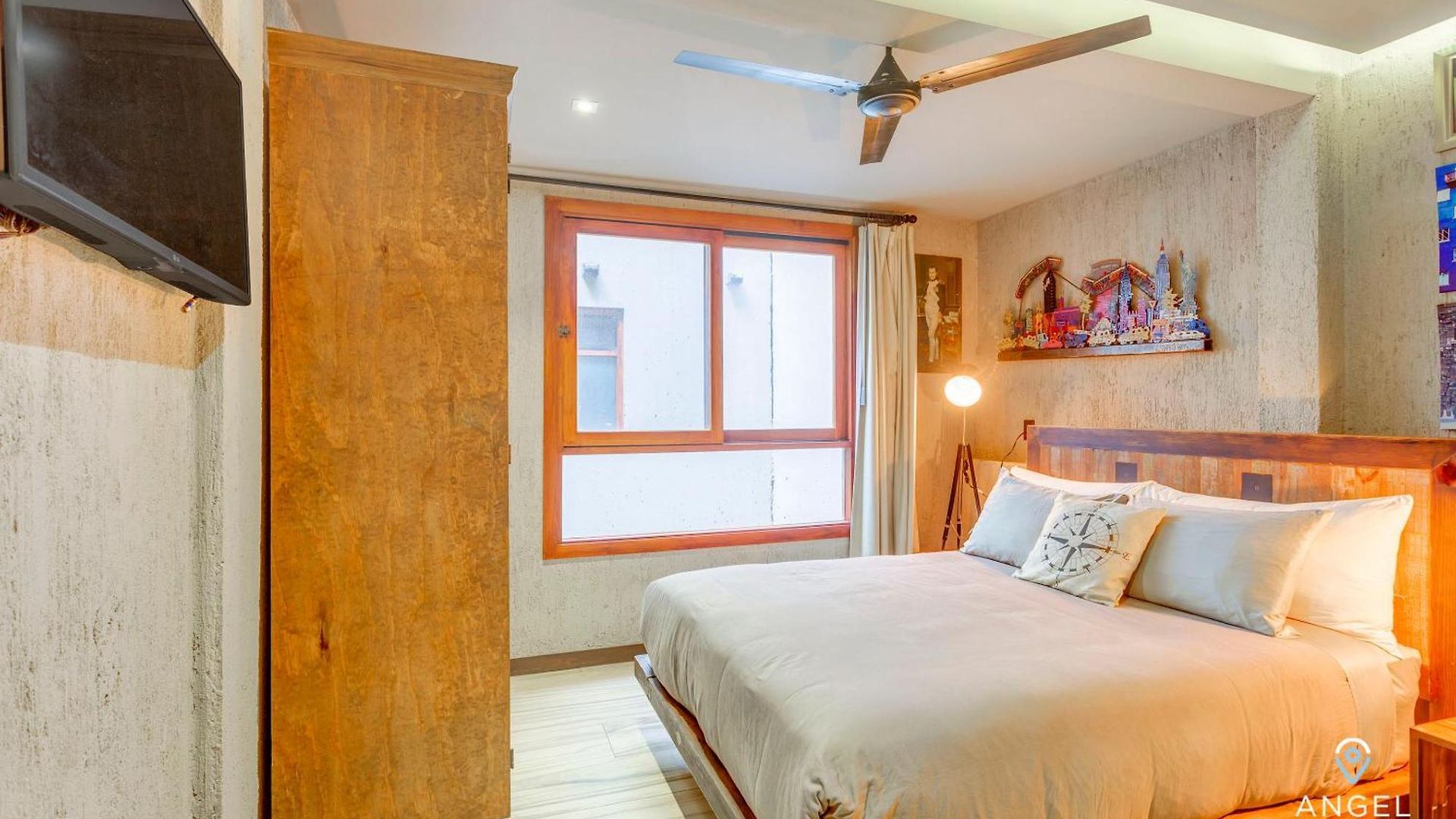 Apartment Luxurious Oasis Jacuzzi With Art Gallery And Pool