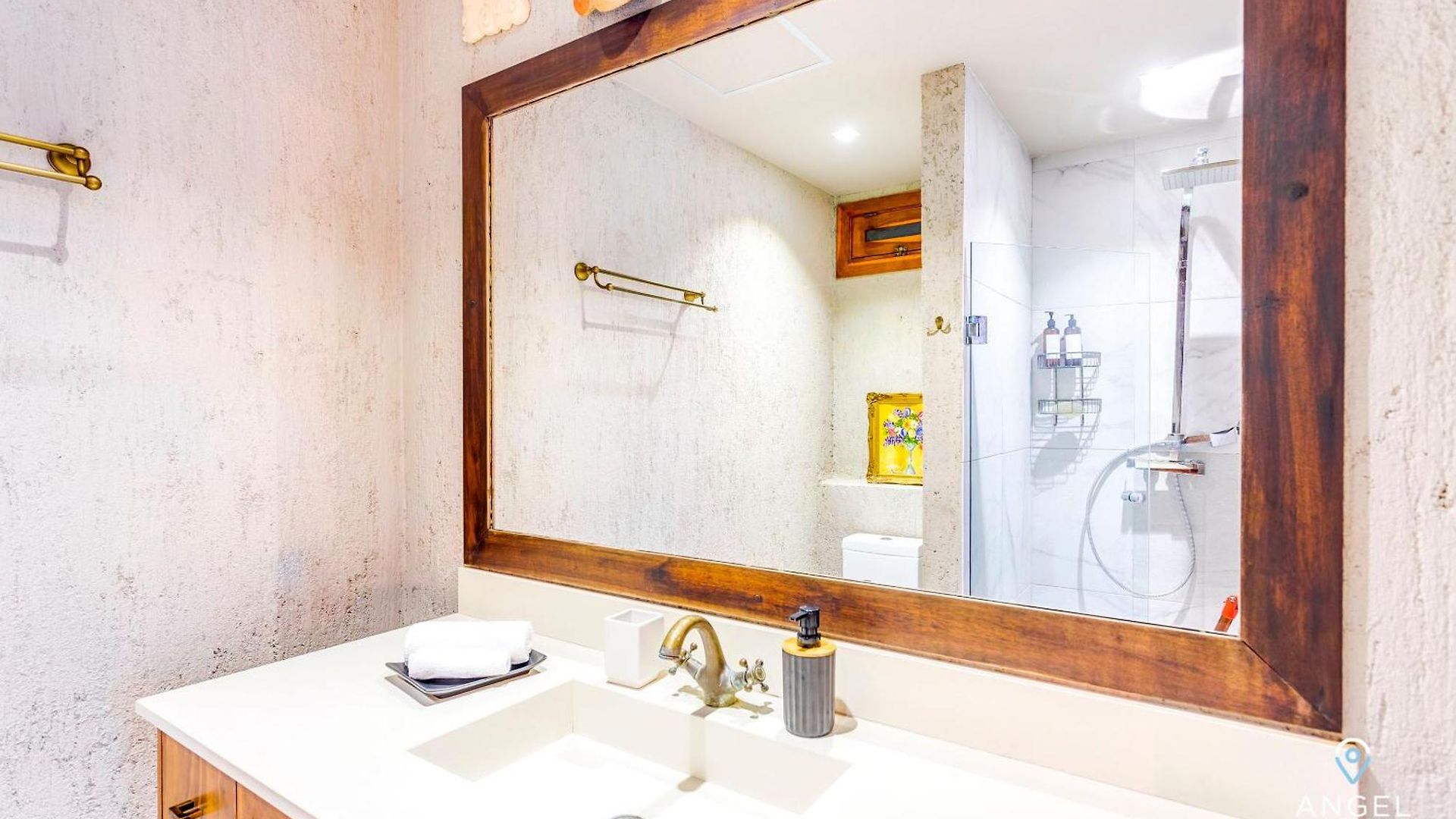 Apartment Luxurious Oasis Jacuzzi With Art Gallery And Pool *