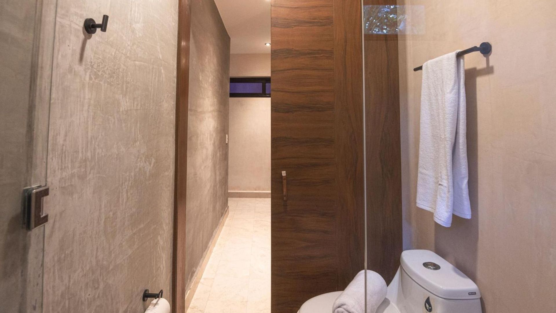 Cacao - With Exterior Plunge Pool Washer & Dryer Apartment