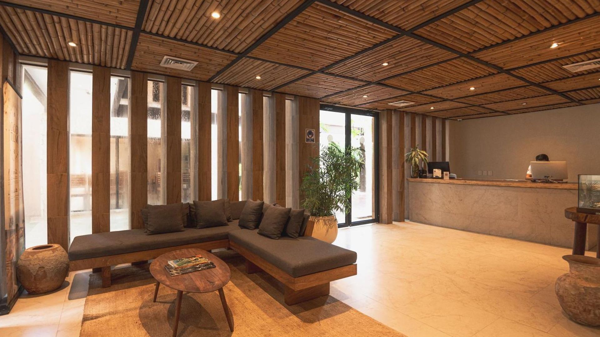 Cacao - With Exterior Plunge Pool Washer & Dryer Apartment *