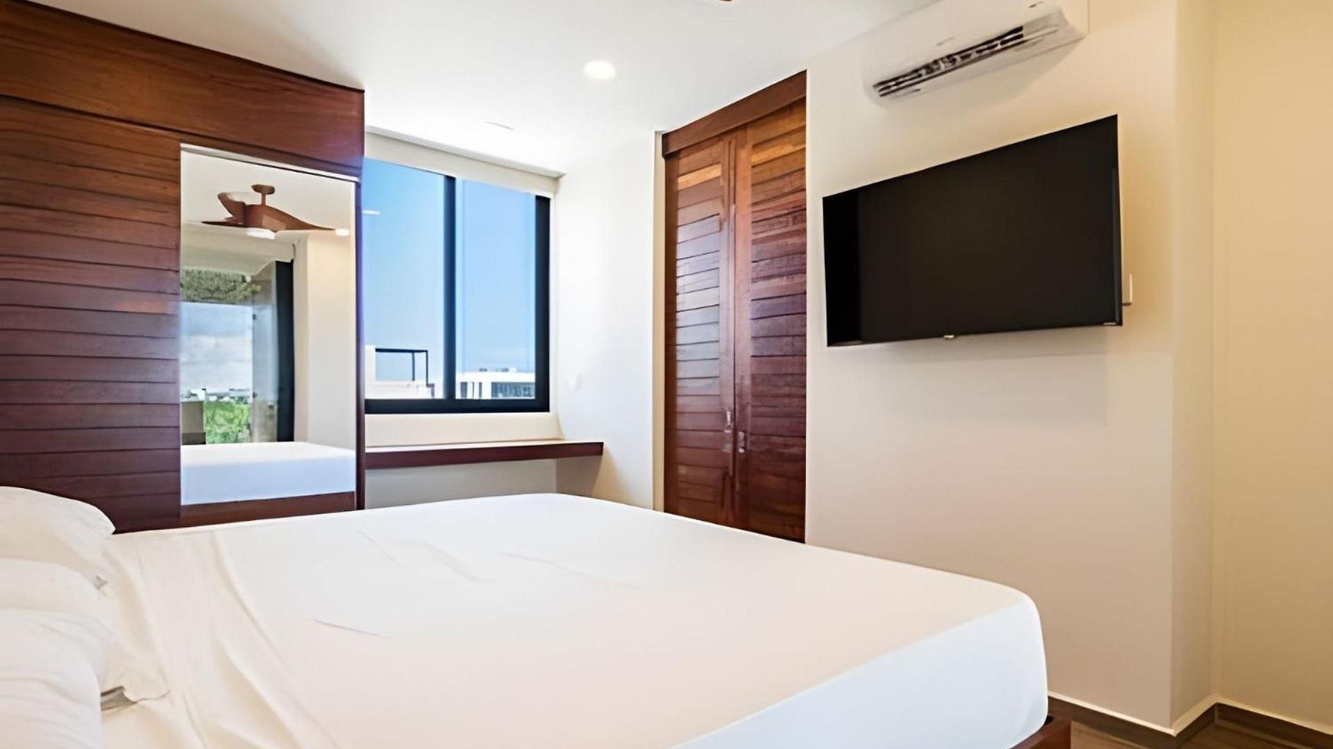 Hotel Penthouse With Private Pool Moots 306