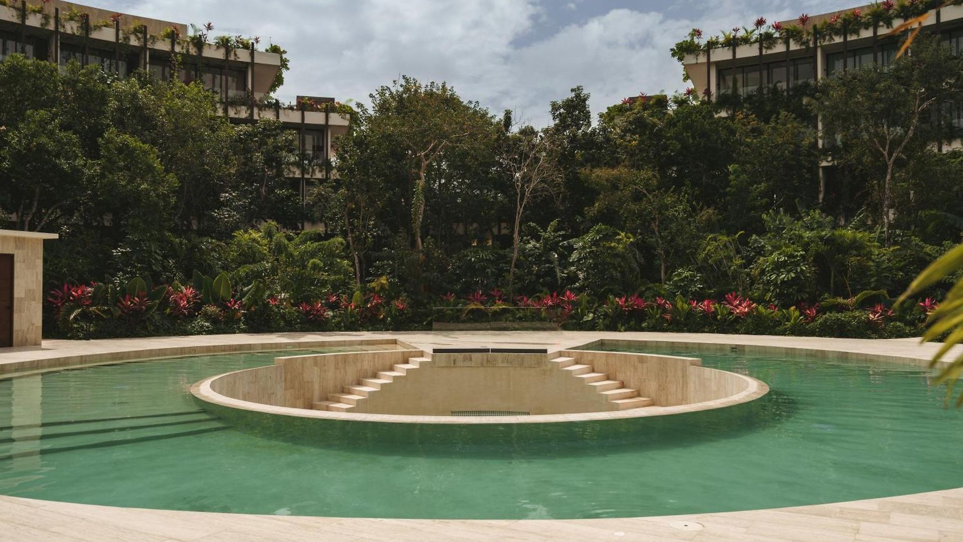 Luxury Loft With Pools, Gym, Rooftop And Panoramic Jungle Views Apartamento