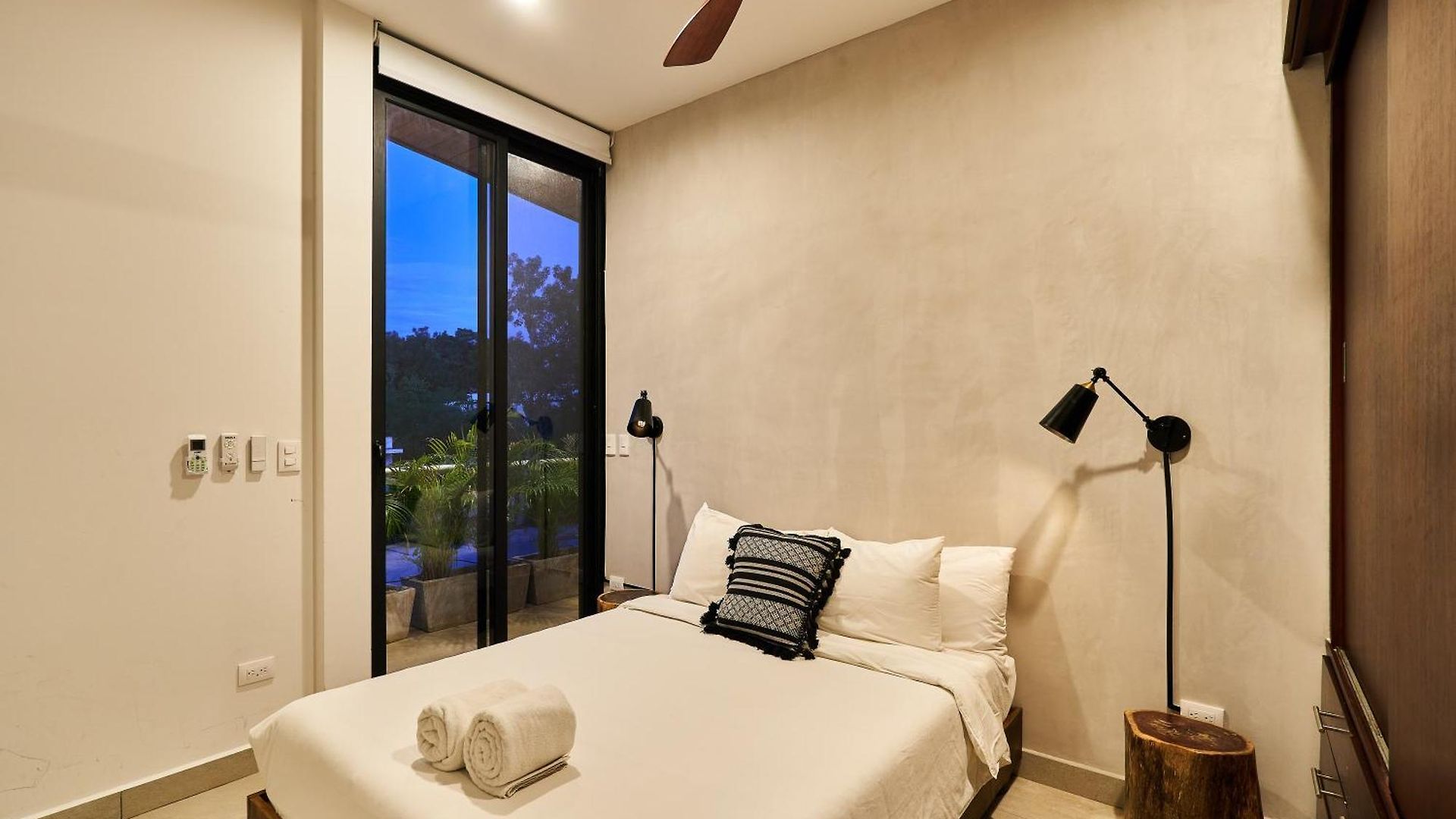 Villa Casa Aventura Secluded Oasis 24h Security Near Sandy Beaches *