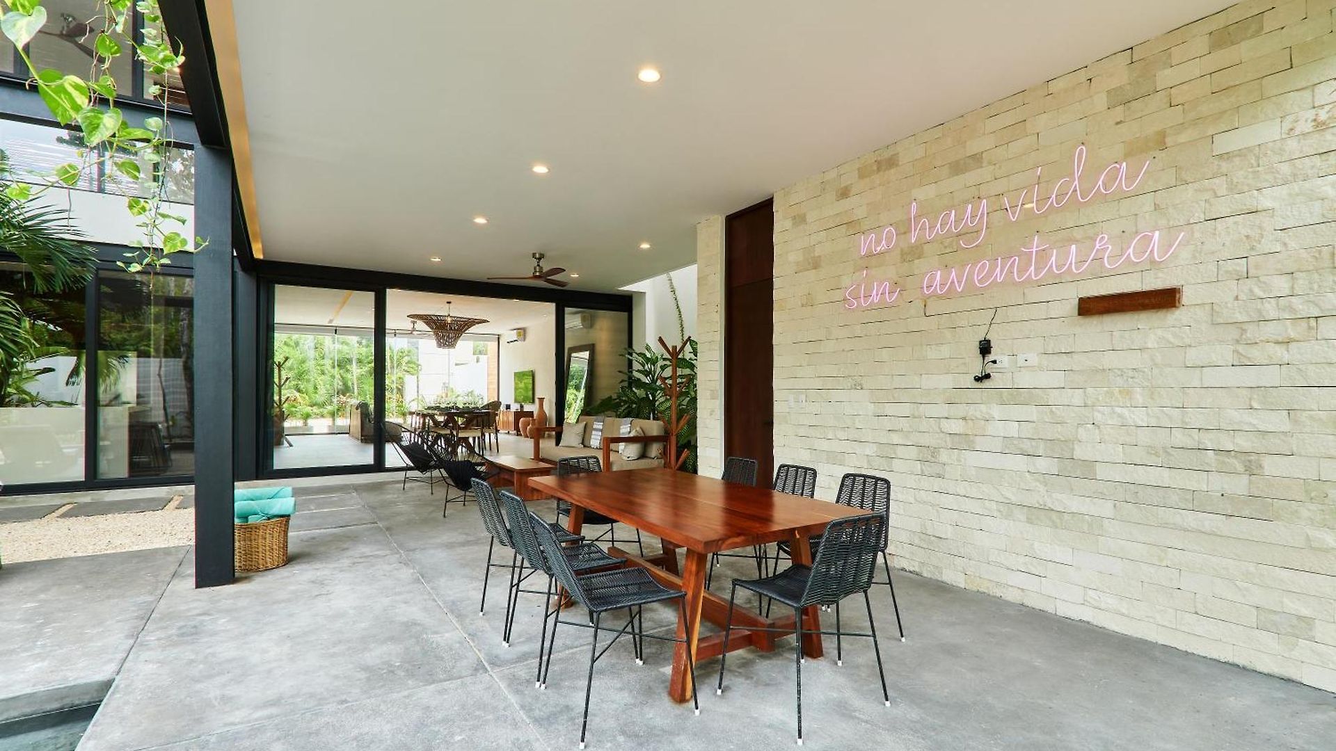 Casa Aventura Secluded Oasis 24h Security Near Sandy Beaches