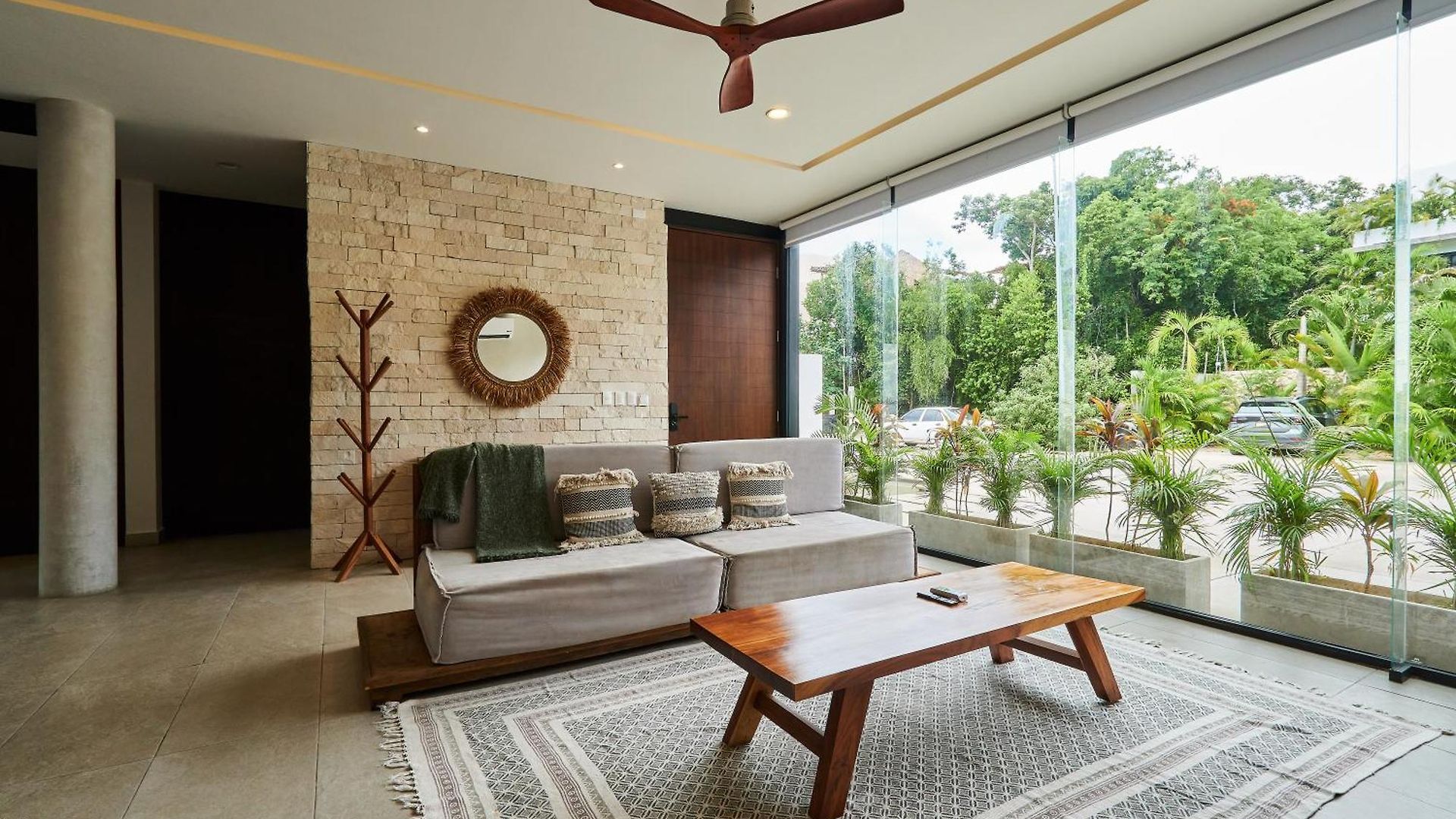 Casa Aventura Secluded Oasis 24h Security Near Sandy Beaches